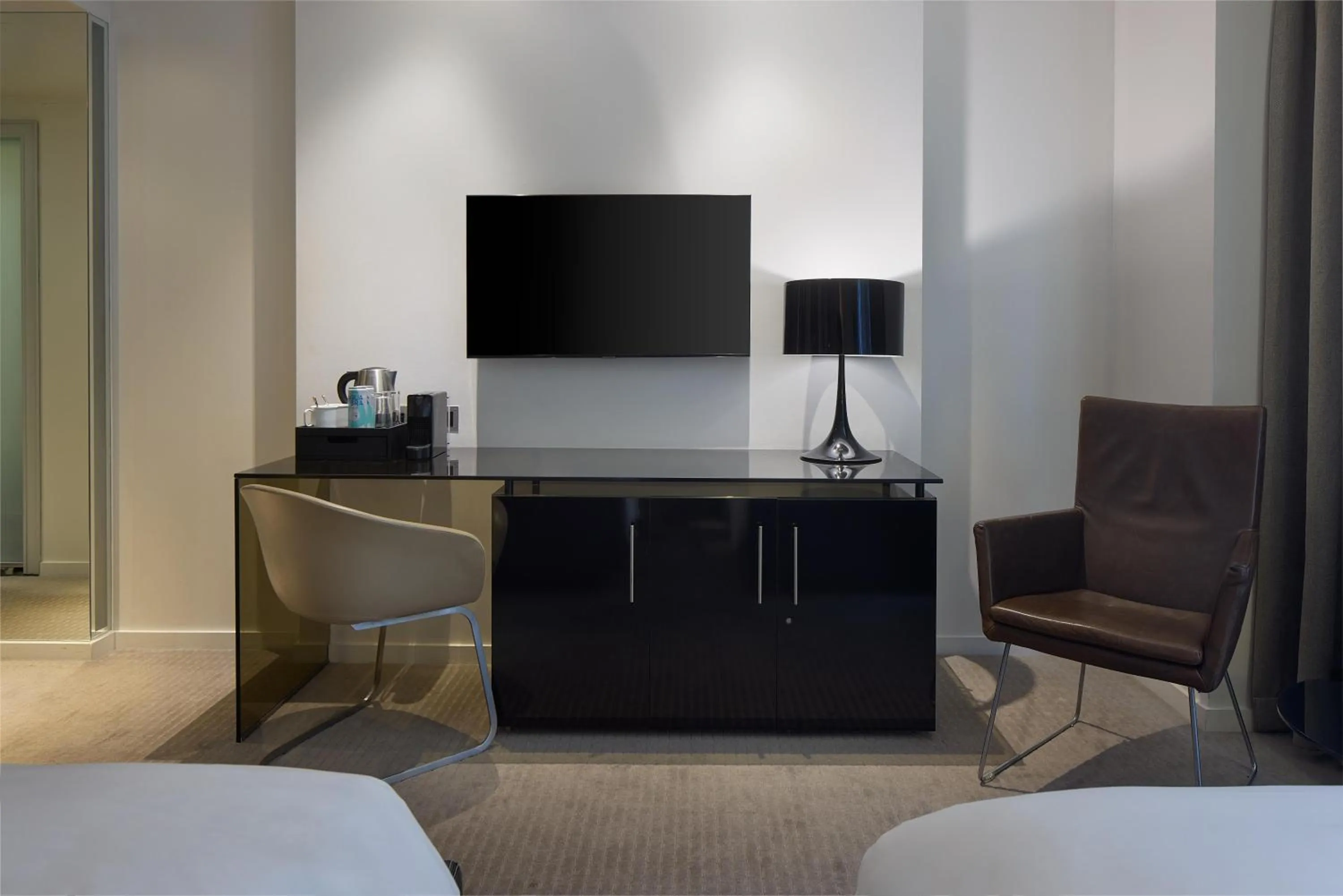 Bedroom, Bed in Radisson Blu Hotel, London Canary Wharf East