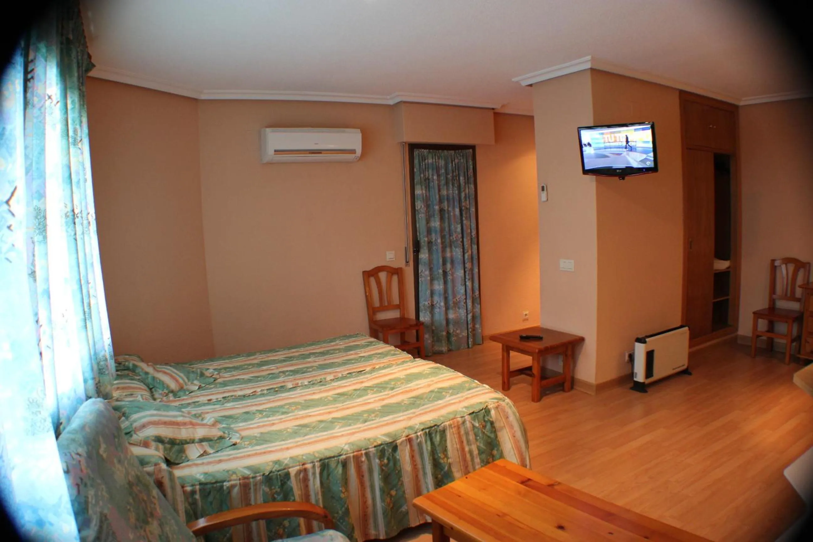 Photo of the whole room, Bed in Hotel Las Nieves