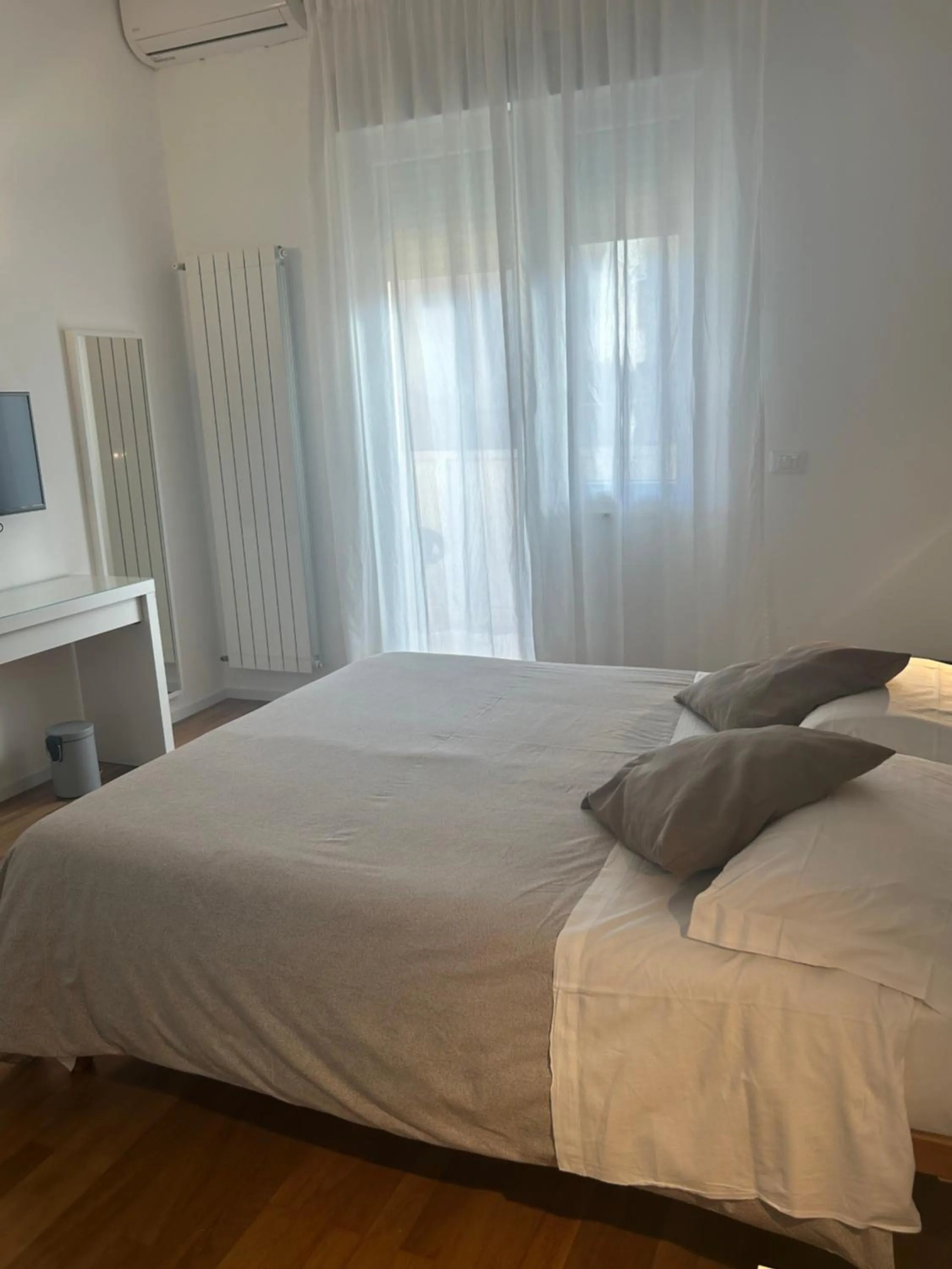 Bedroom, Bed in New York B&B