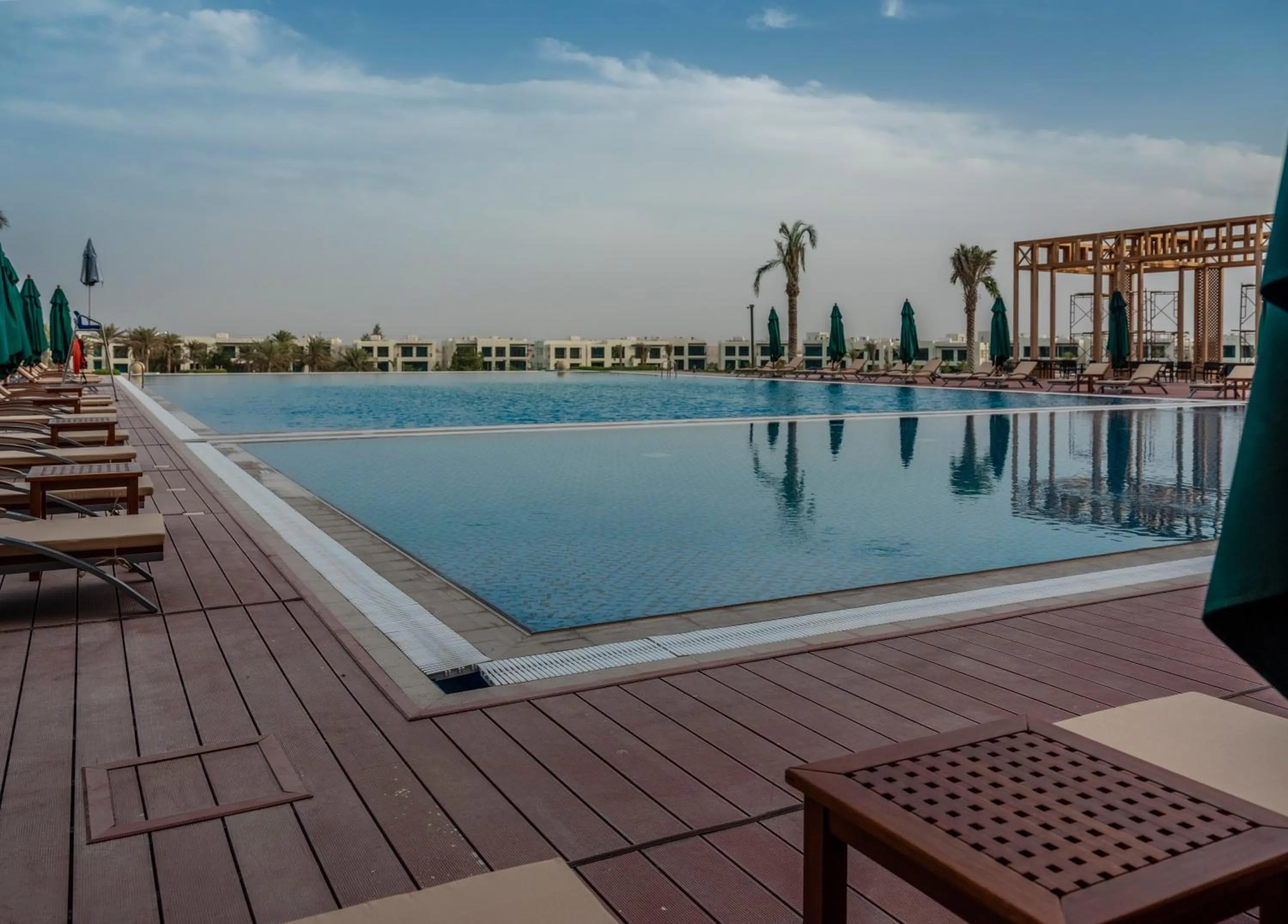Swimming pool in Retaj Salwa Resort & Spa