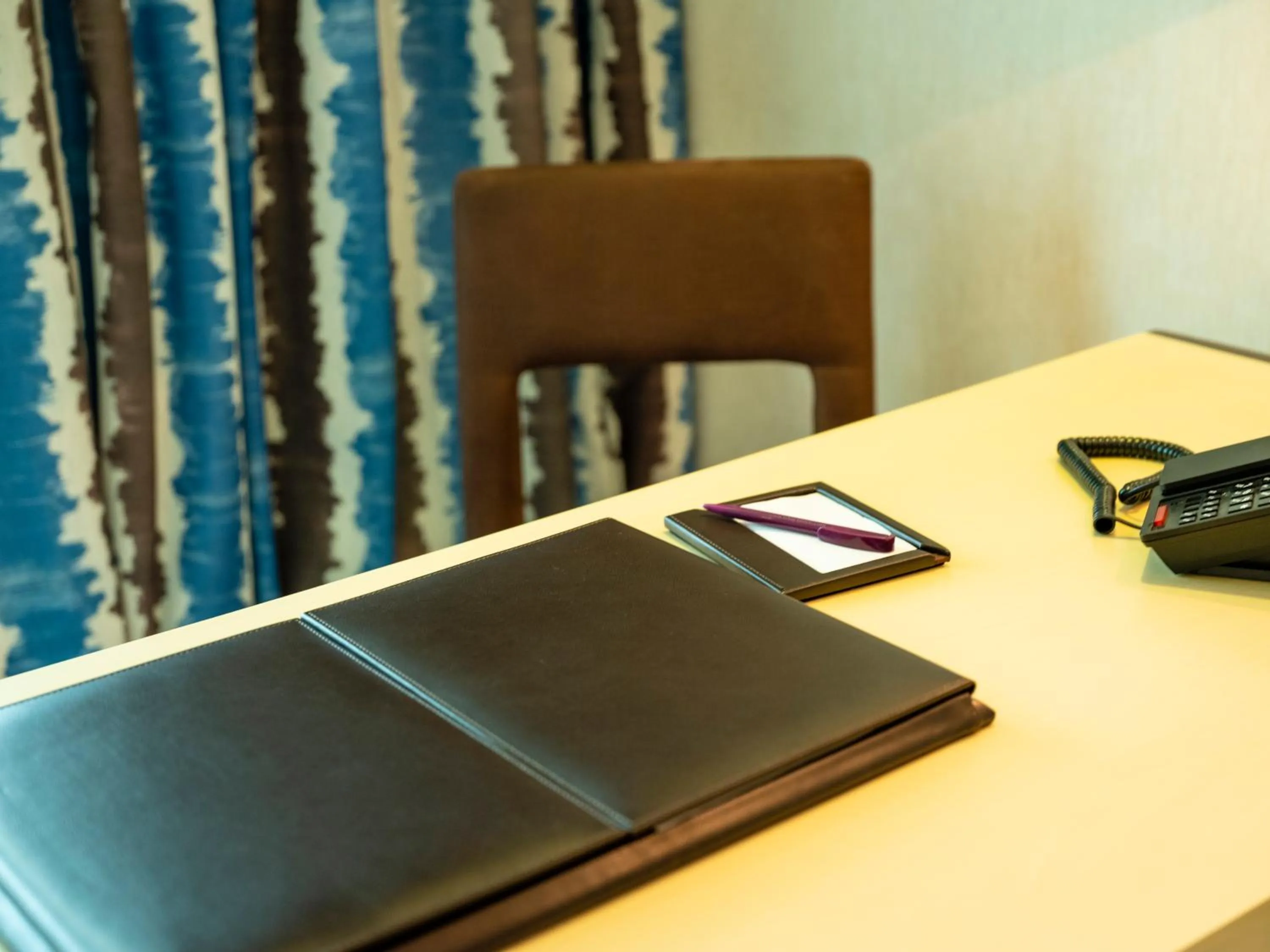 hair dresser in Retaj Salwa Resort & Spa