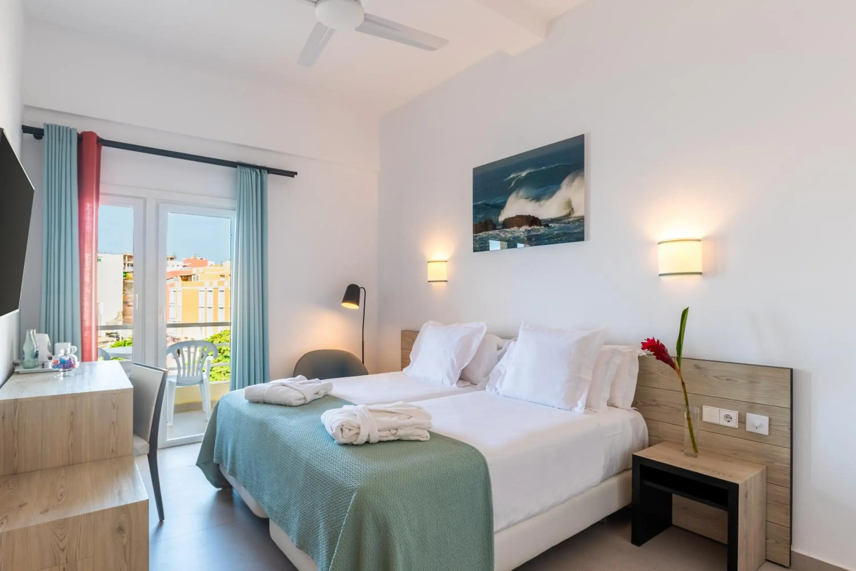 Superior Double Room with Sea View - single occupancy in Hotel Médano Superior Double Room with Sea View - single occupancy in Hotel Médano