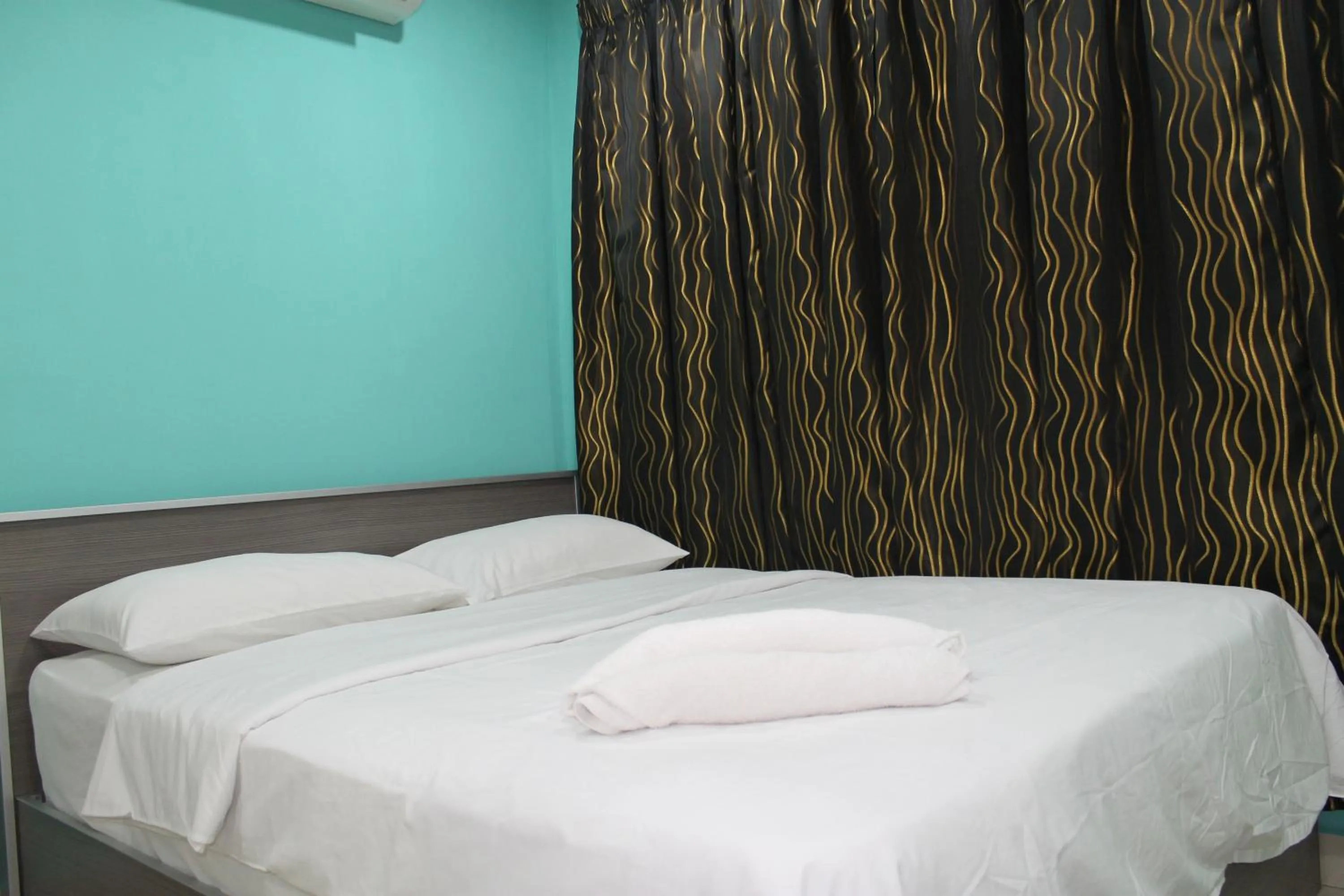 Bedroom, Bed in Lacomme Inn