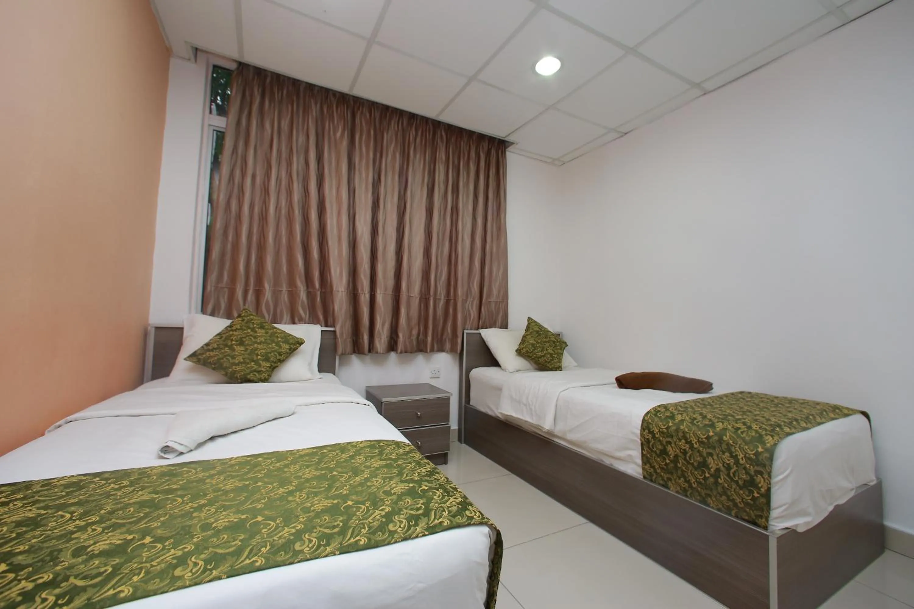 Bedroom, Bed in Lacomme Inn