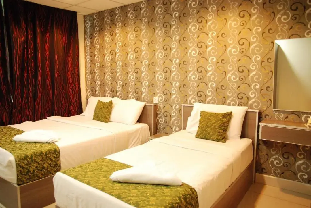 Bed in Lacomme Inn Bed in Lacomme Inn