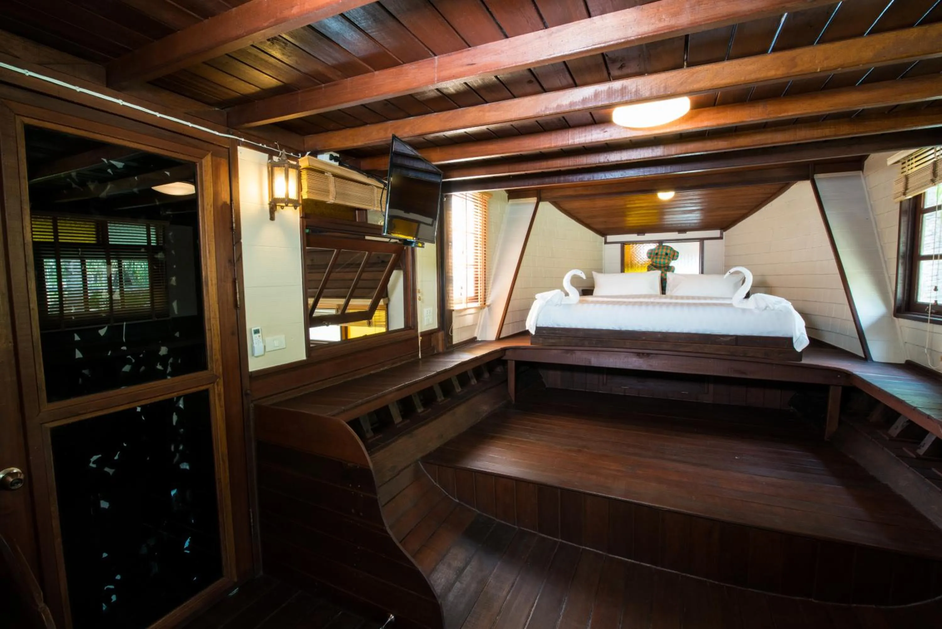 Bed in Suankaew Art Cottage