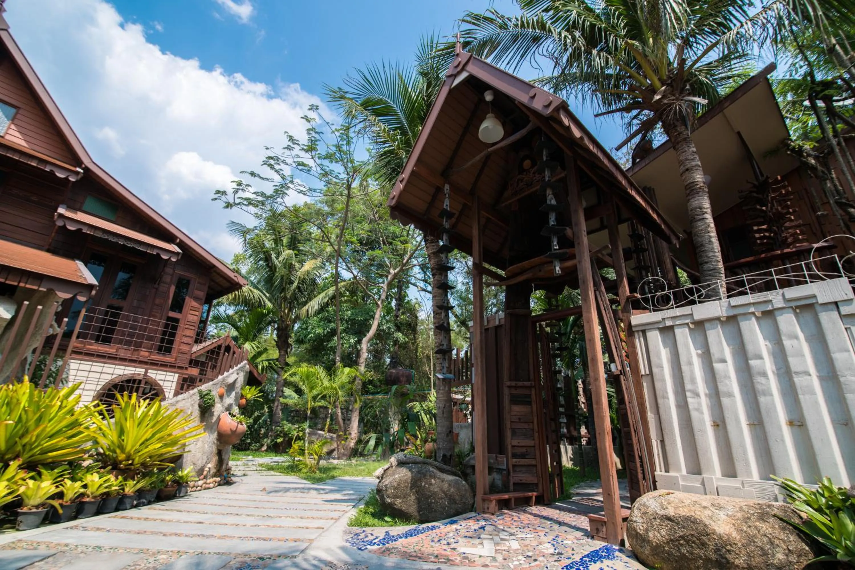 Suankaew Art Cottage