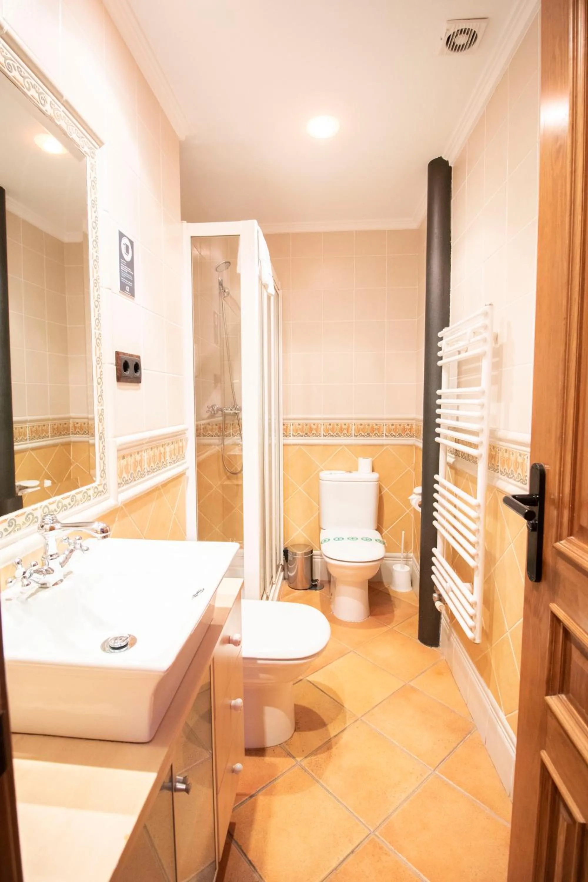 Bathroom in Alda Casco Antiguo