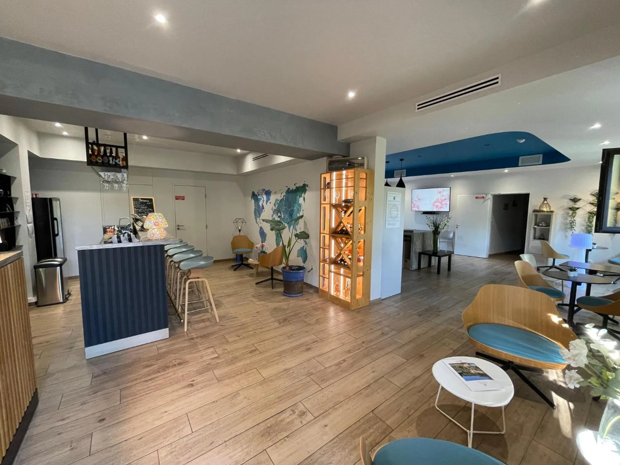 Lounge or bar in Hotel Cantosorgue