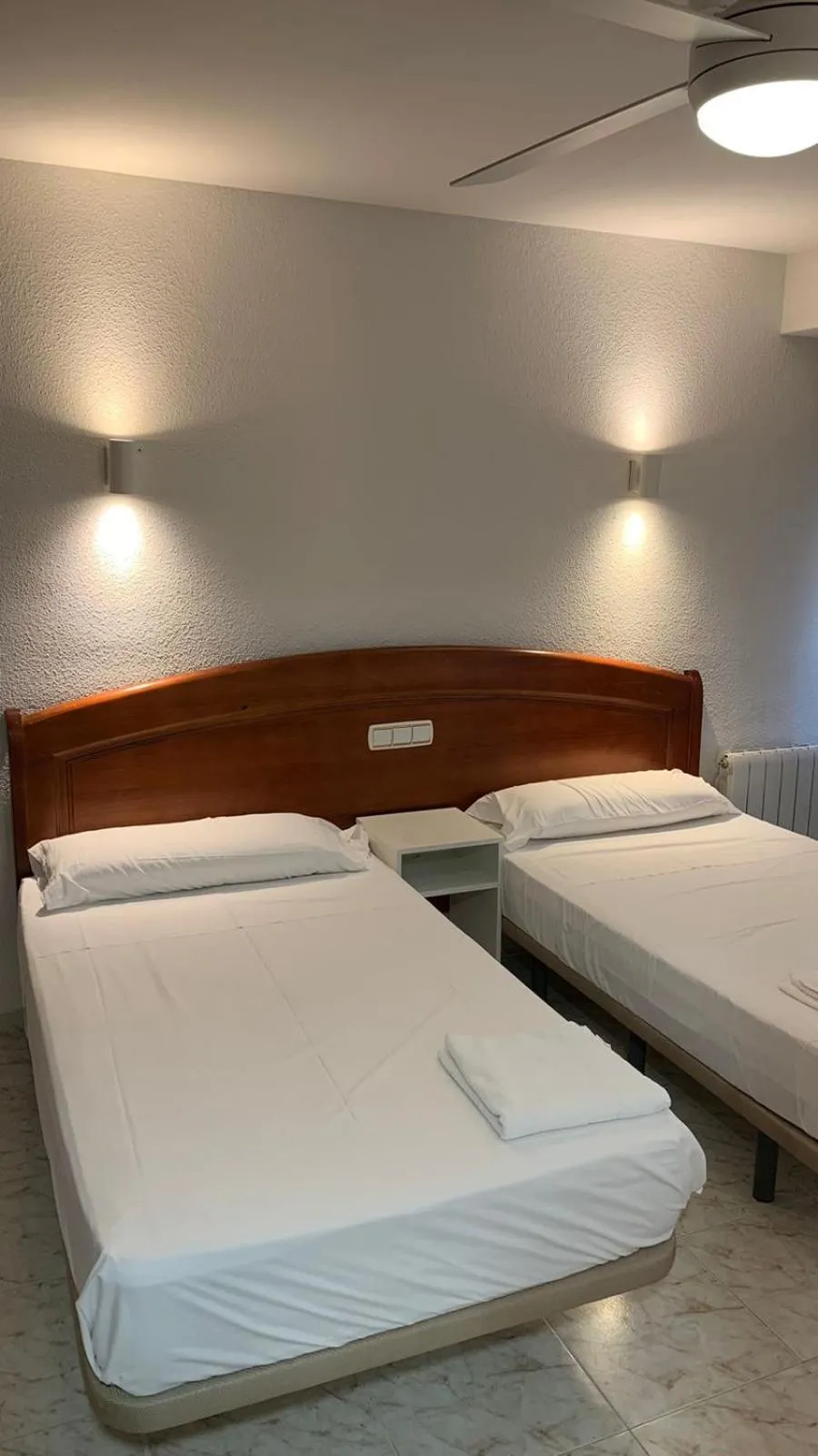 Bed in Hostal la Embajada