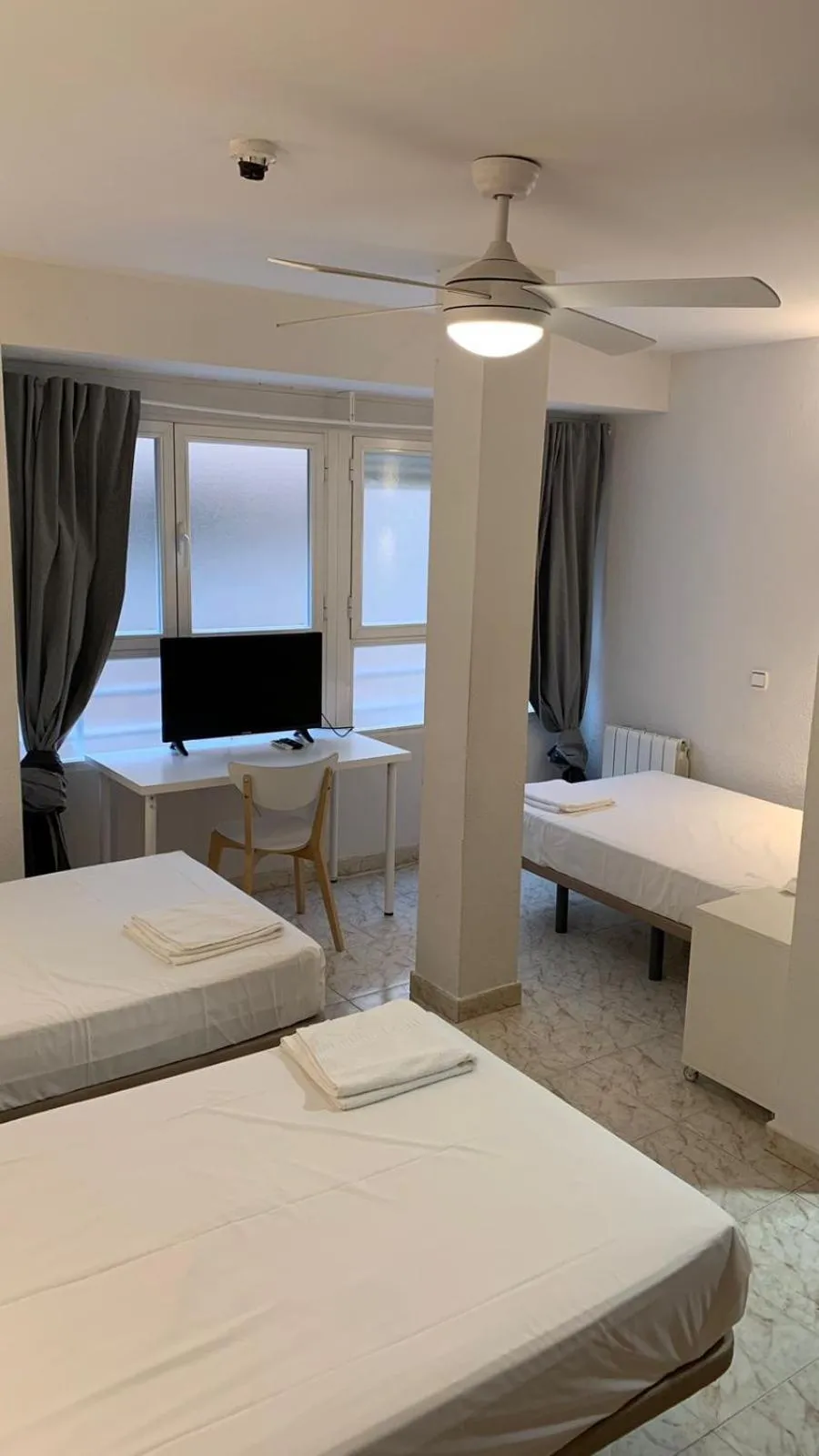 Bed in Hostal la Embajada