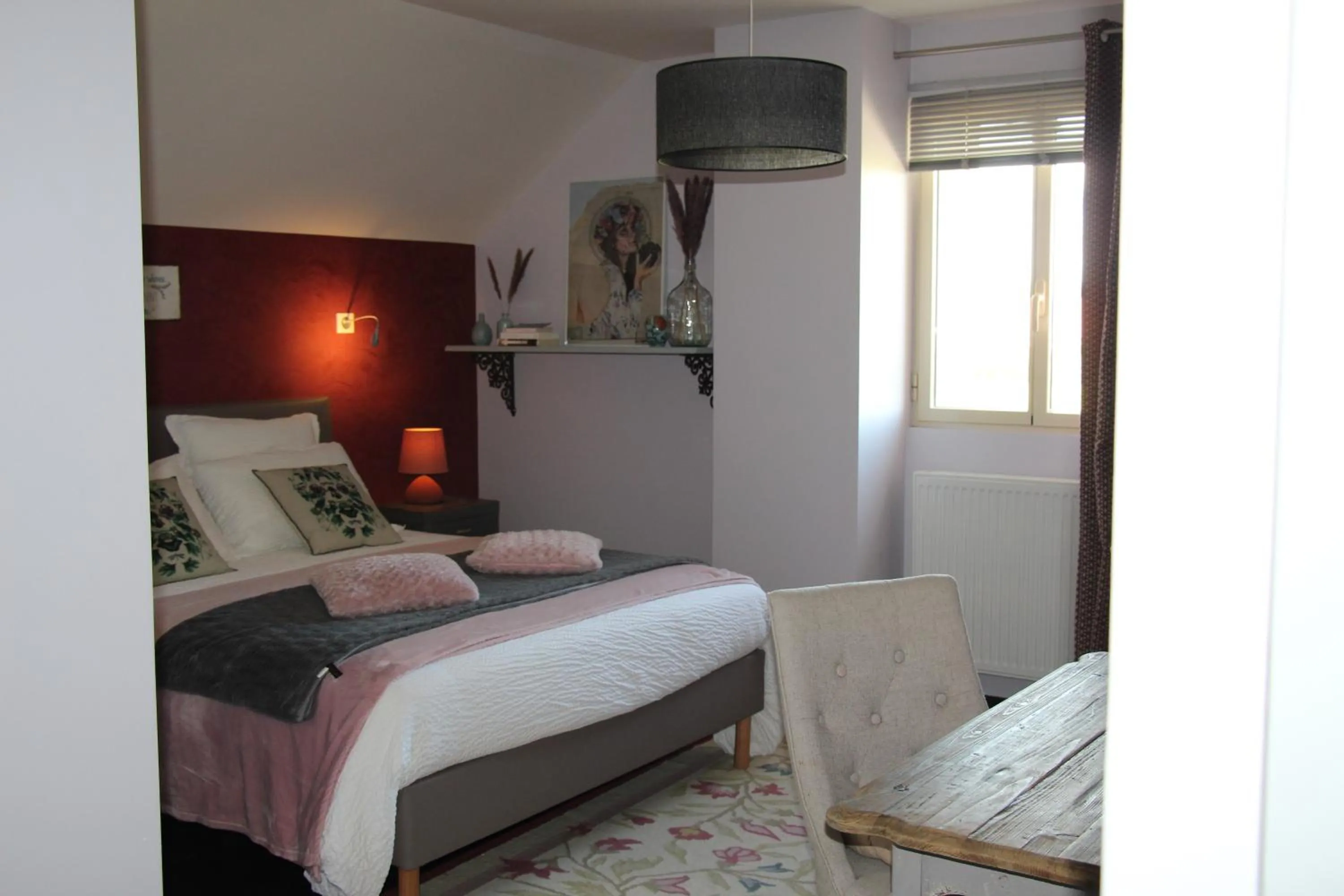 Photo of the whole room, Bed in Le Clos de la Challangette