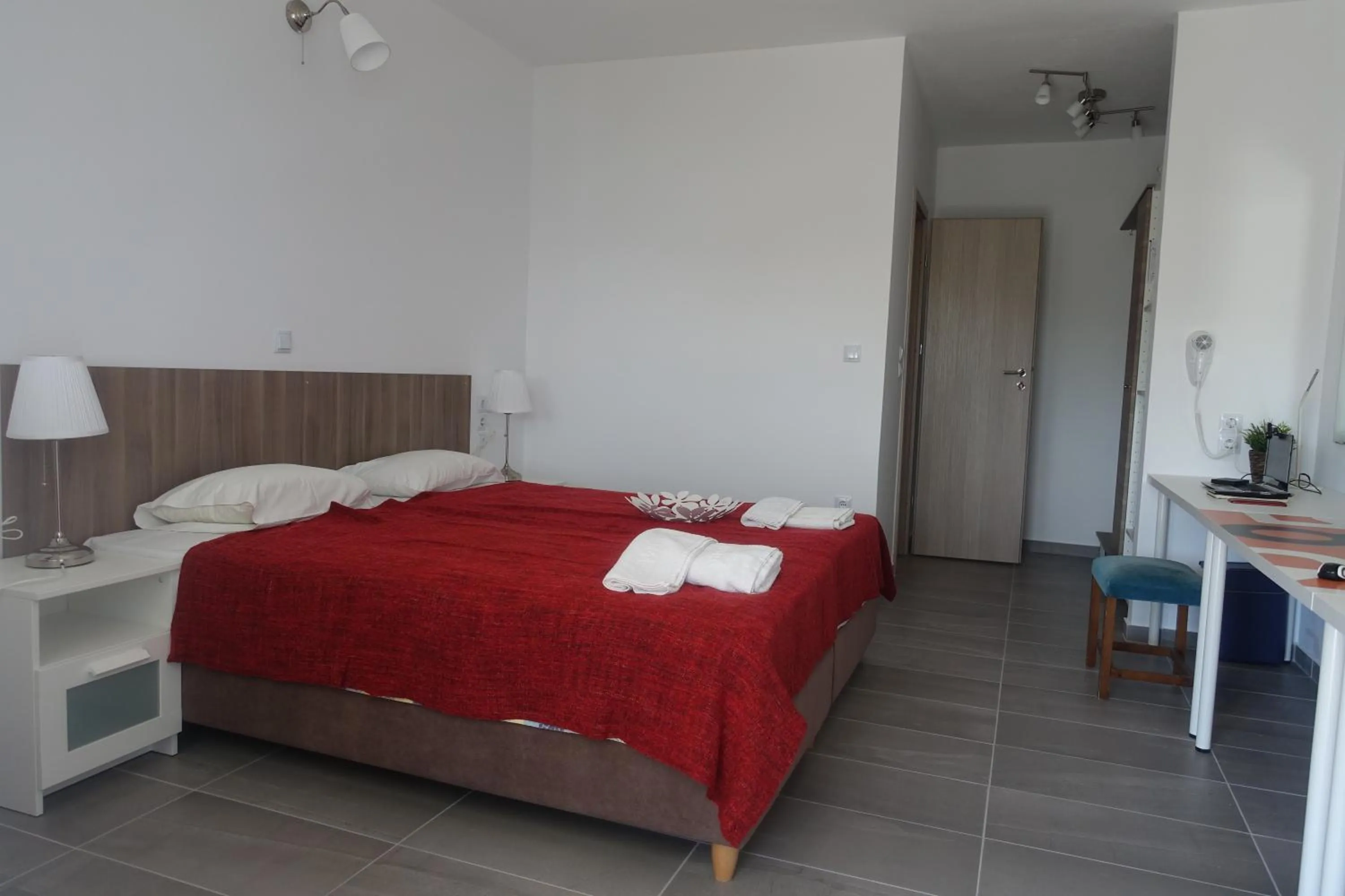 Photo of the whole room, Bed in Hotel Rene