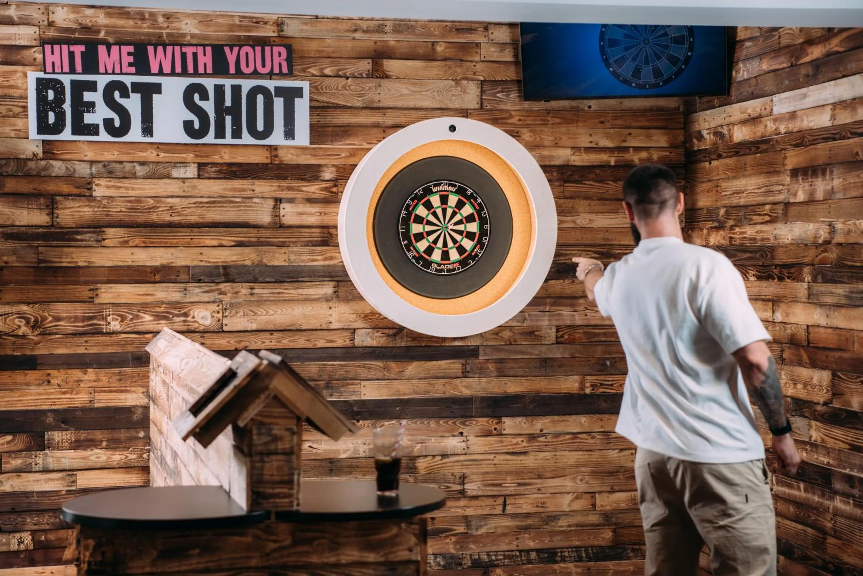 Drift Inn formerly the Waterfront Hotel