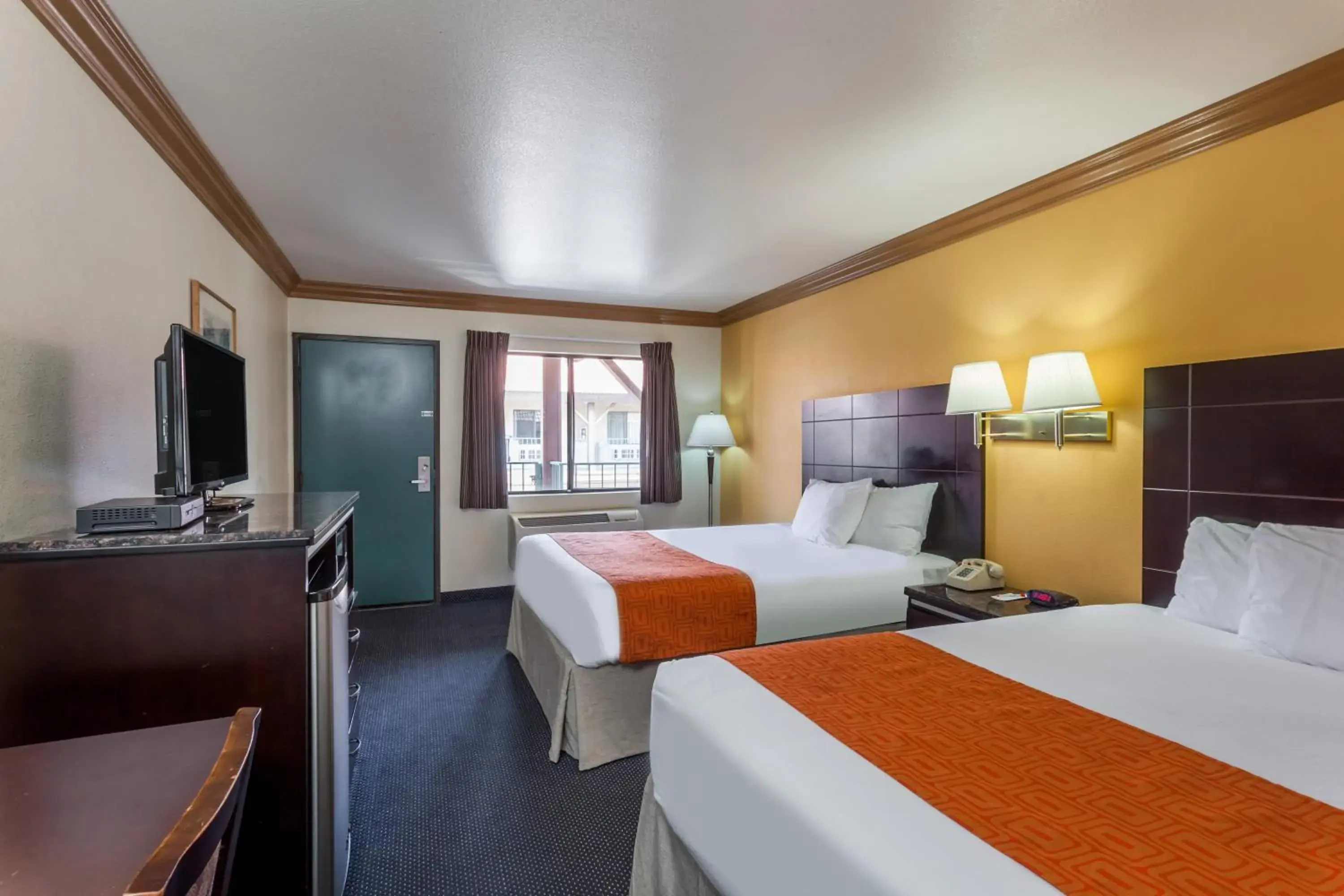 Bed in Howard Johnson by Wyndham Norco Bed in Howard Johnson by Wyndham Norco