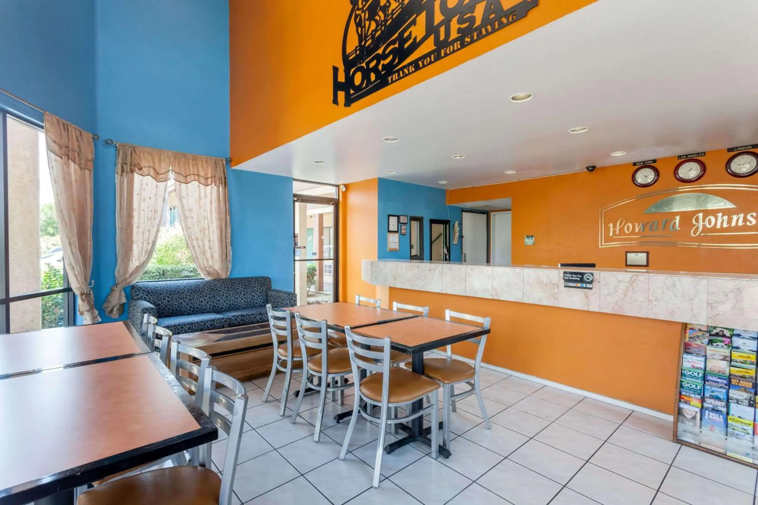 Lobby or reception in Howard Johnson by Wyndham Norco Lobby or reception in Howard Johnson by Wyndham Norco