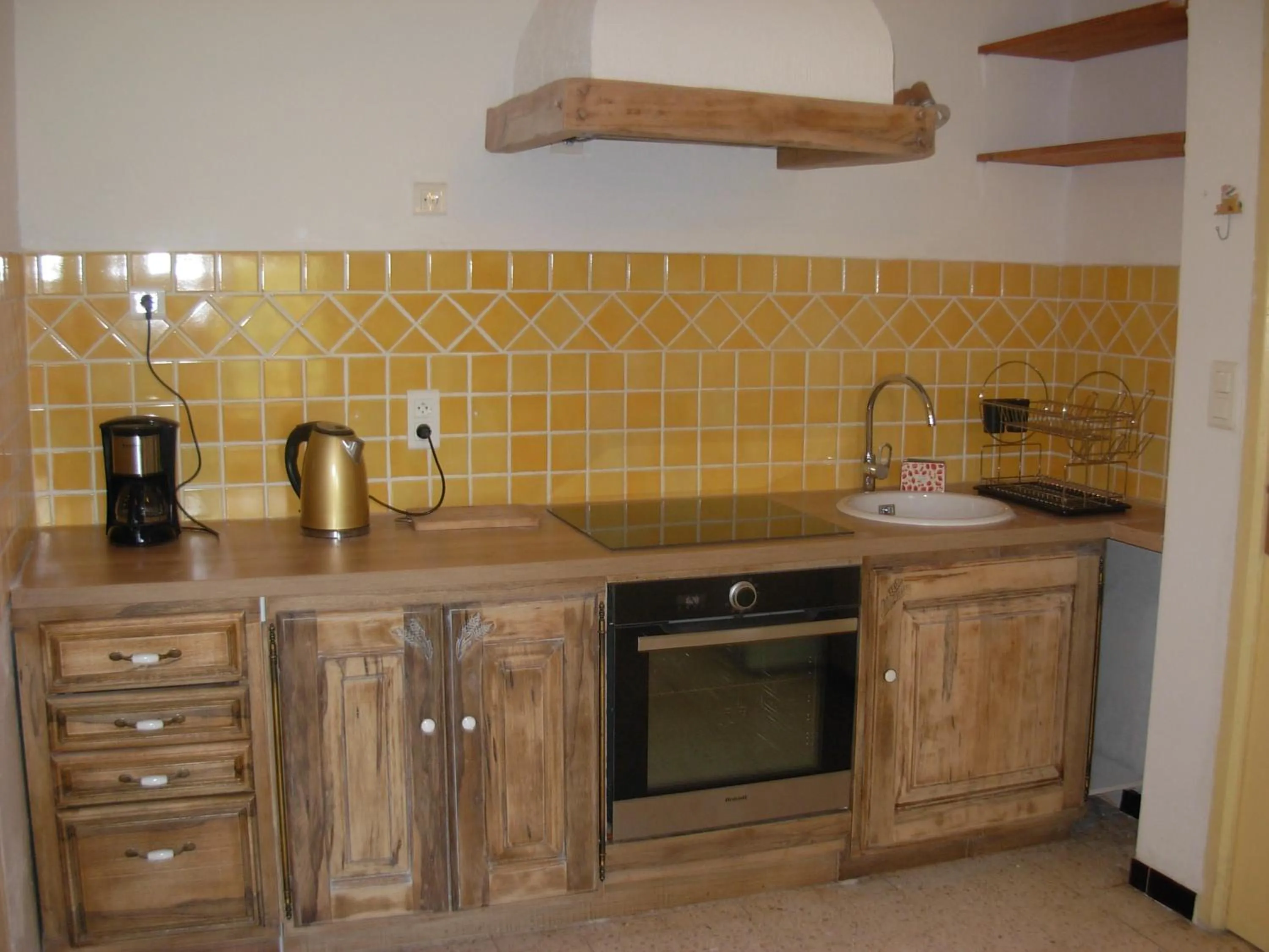 Kitchen or kitchenette in Mas la Vitalis Chambres D'Hôtes