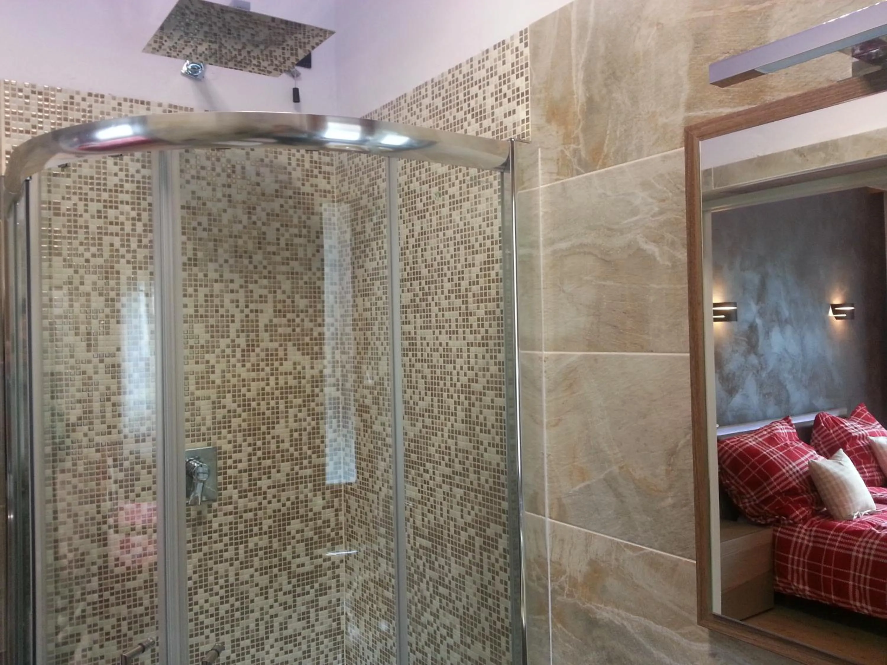 Shower, Bed in Hotel al Sole