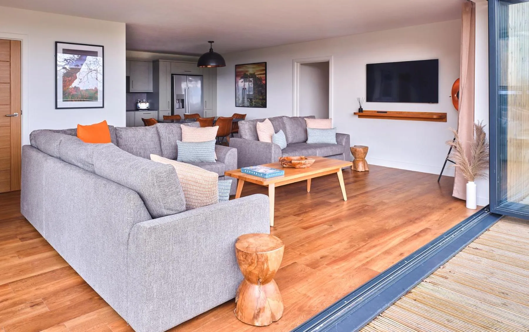 Living room in The Mole Resort - Hotel rooms