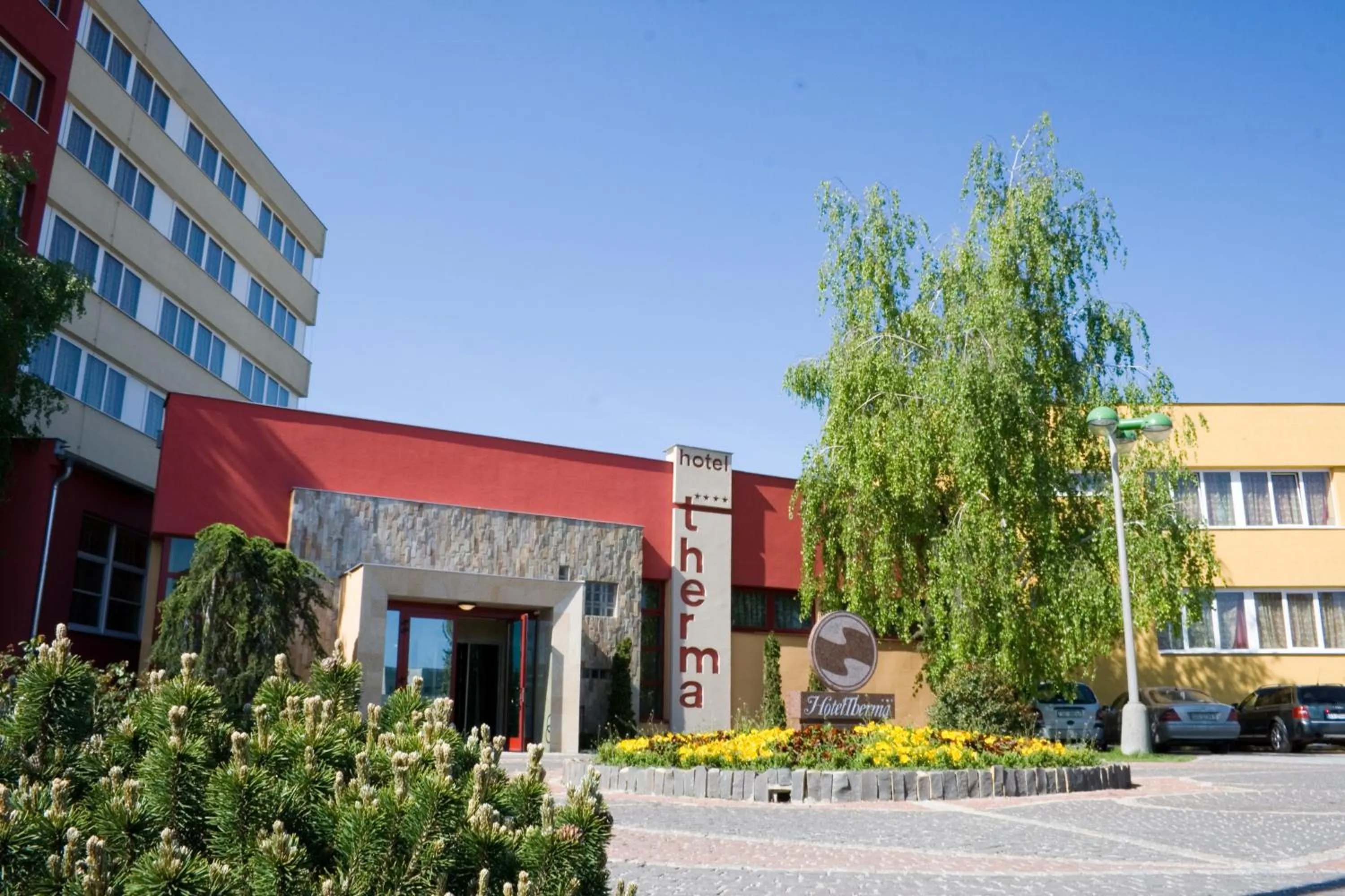 Facade/entrance in Therma Nea Dunajská Streda