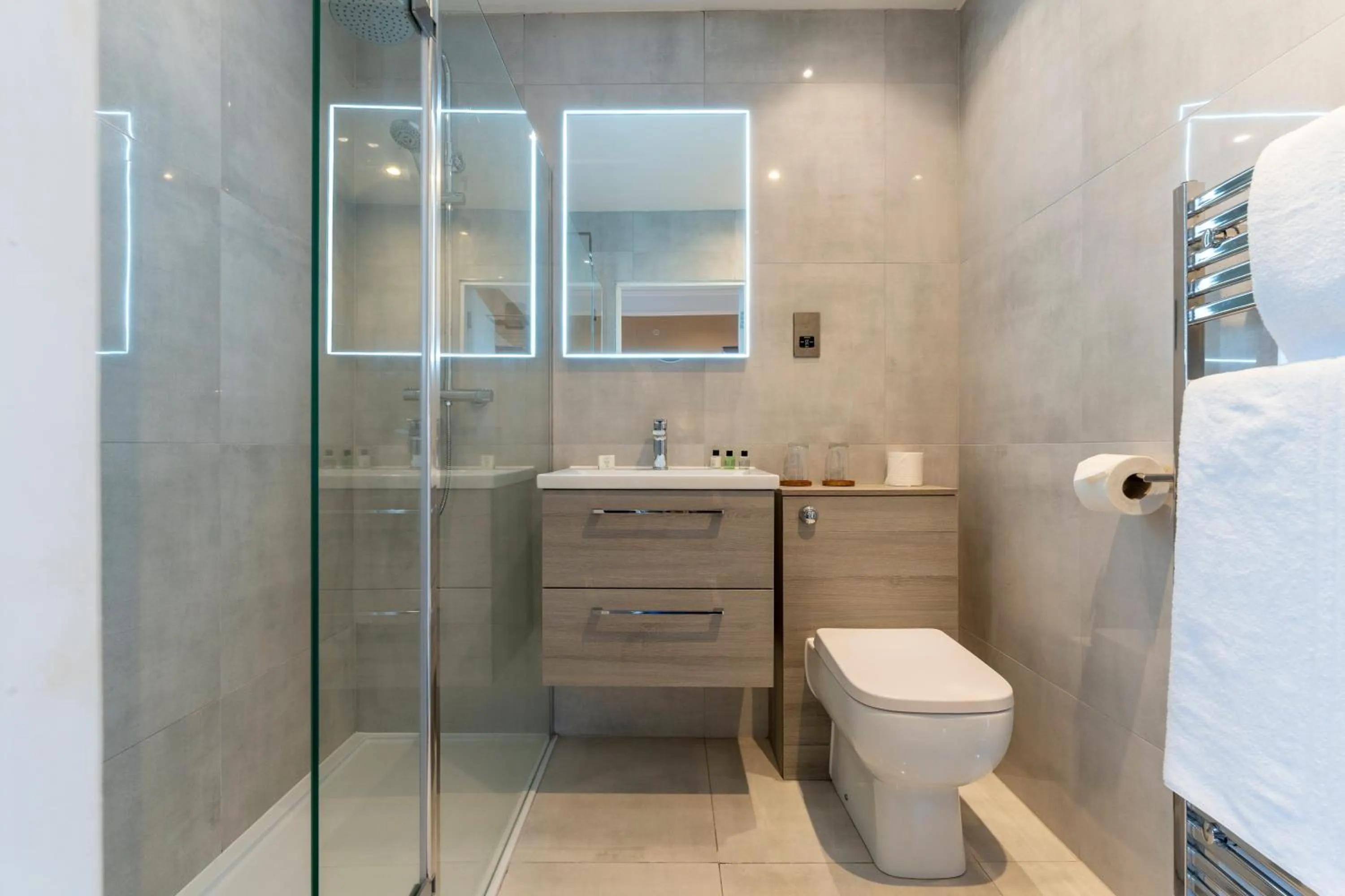 Bathroom in Sherbrooke Castle Hotel