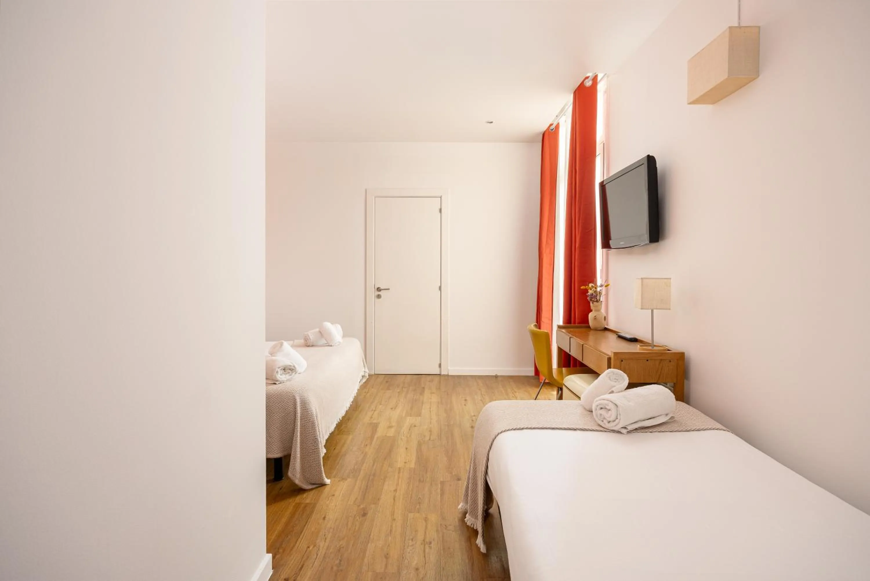 Bedroom, Bed in Hostal Barcelona Centro