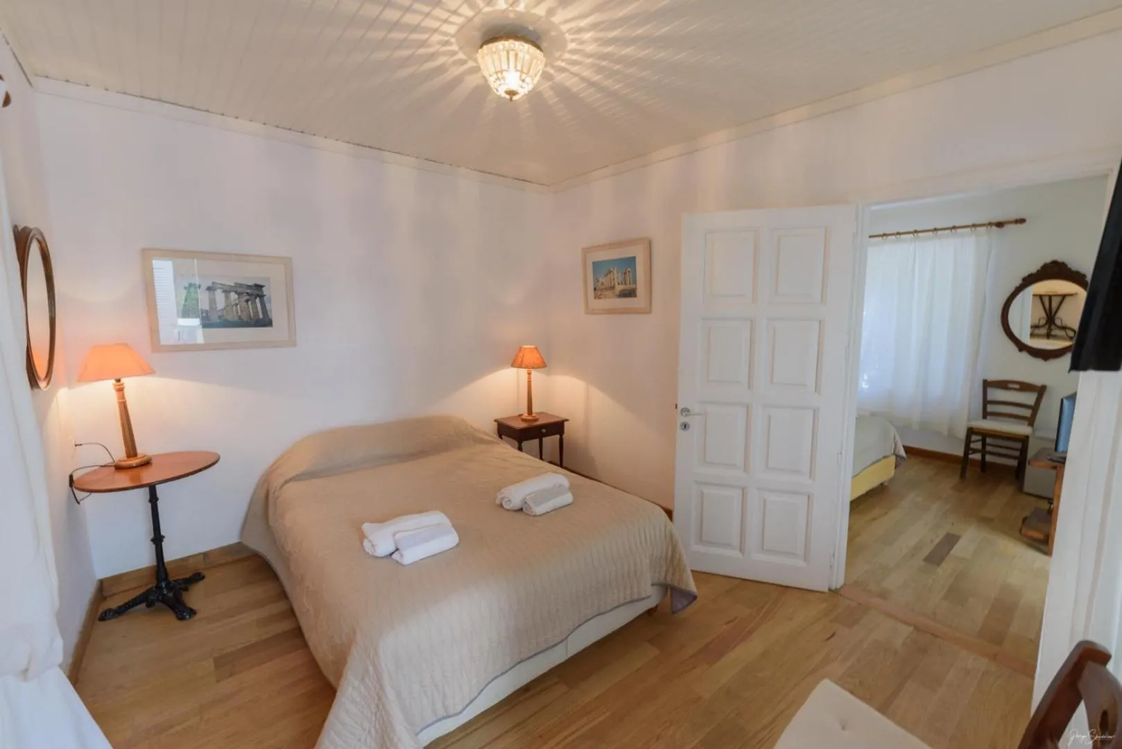 Photo of the whole room, Bed in Hotel Miranda