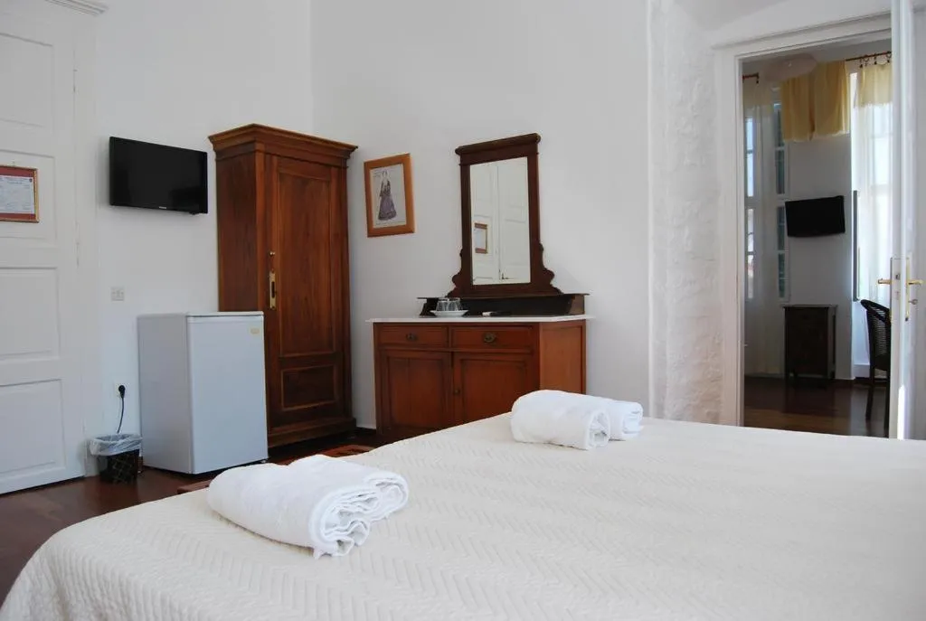 Photo of the whole room, Bed in Hotel Miranda