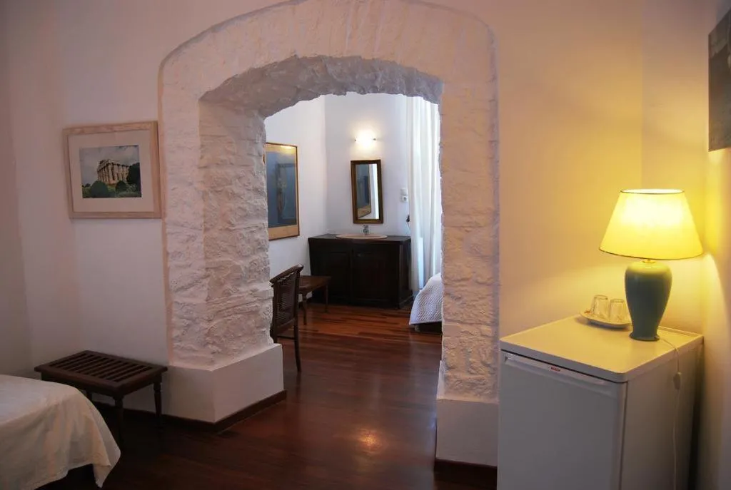 Photo of the whole room, Bed in Hotel Miranda
