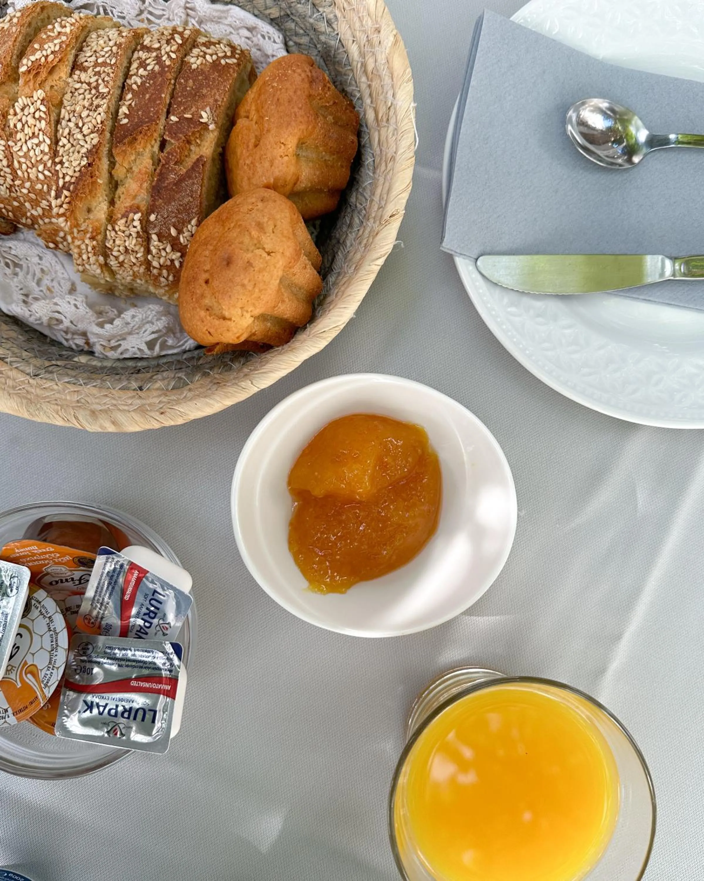 Breakfast in Hotel Miranda
