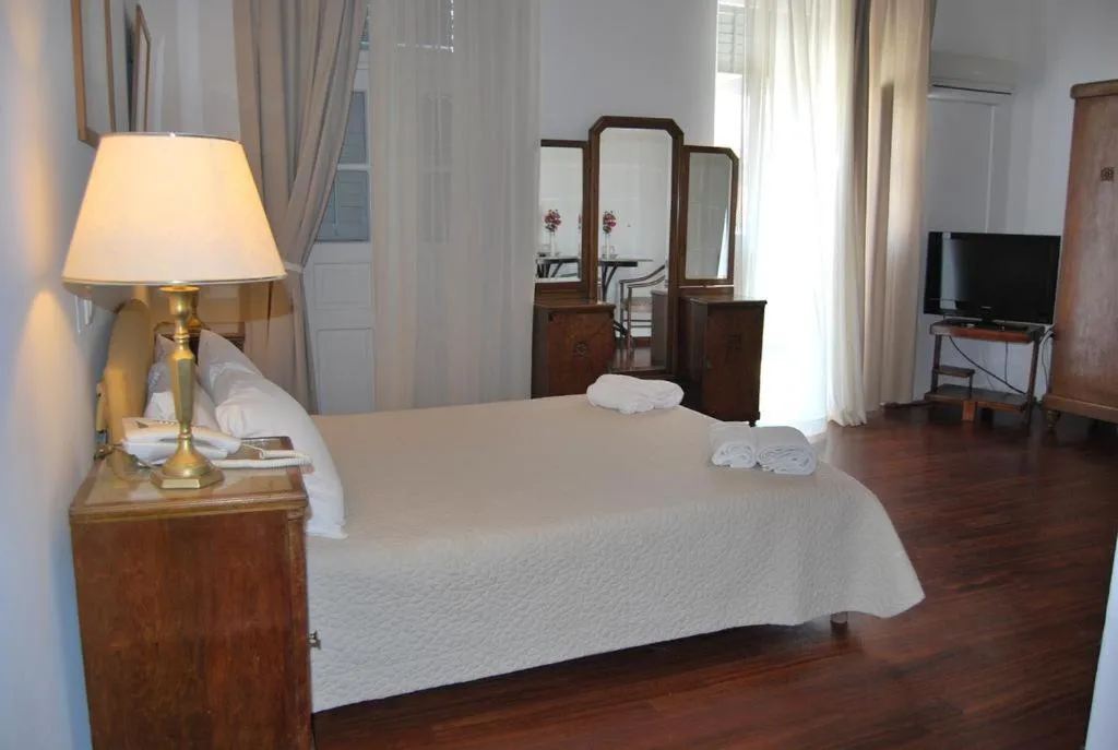 Photo of the whole room, Bed in Hotel Miranda