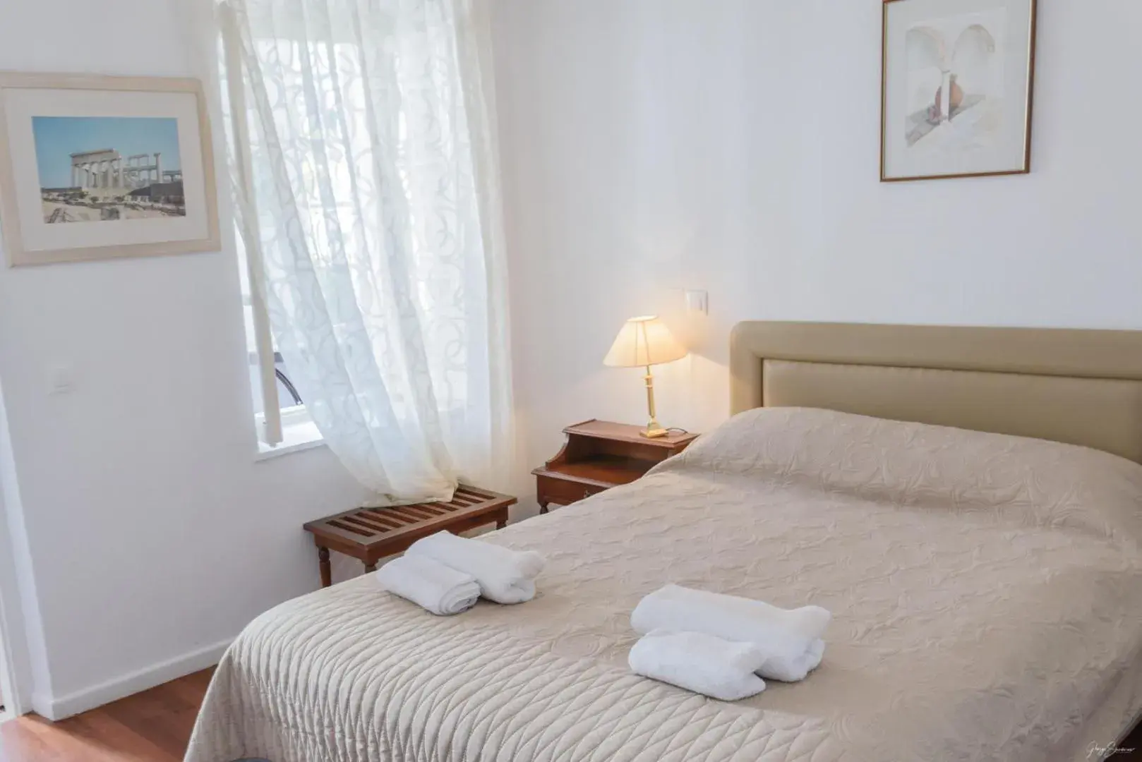 Double or Twin Room in Hotel Miranda Double or Twin Room in Hotel Miranda