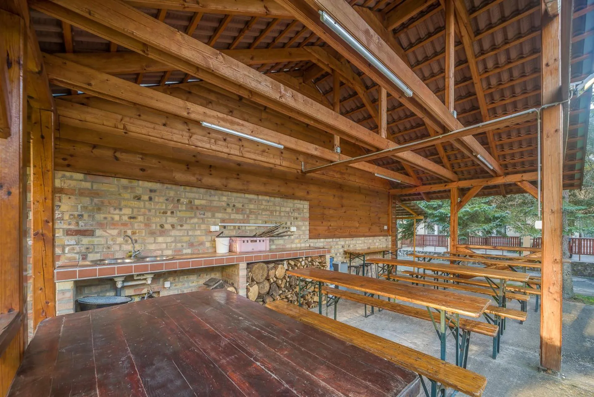 BBQ facilities in Lipicai Hotel és Étterem