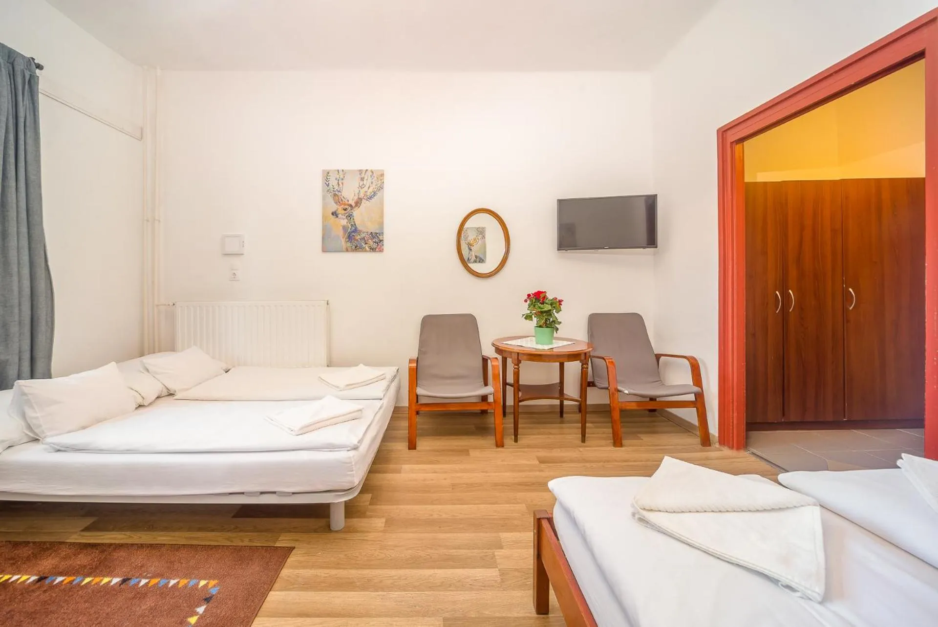 Photo of the whole room, Bed in Lipicai Hotel és Étterem
