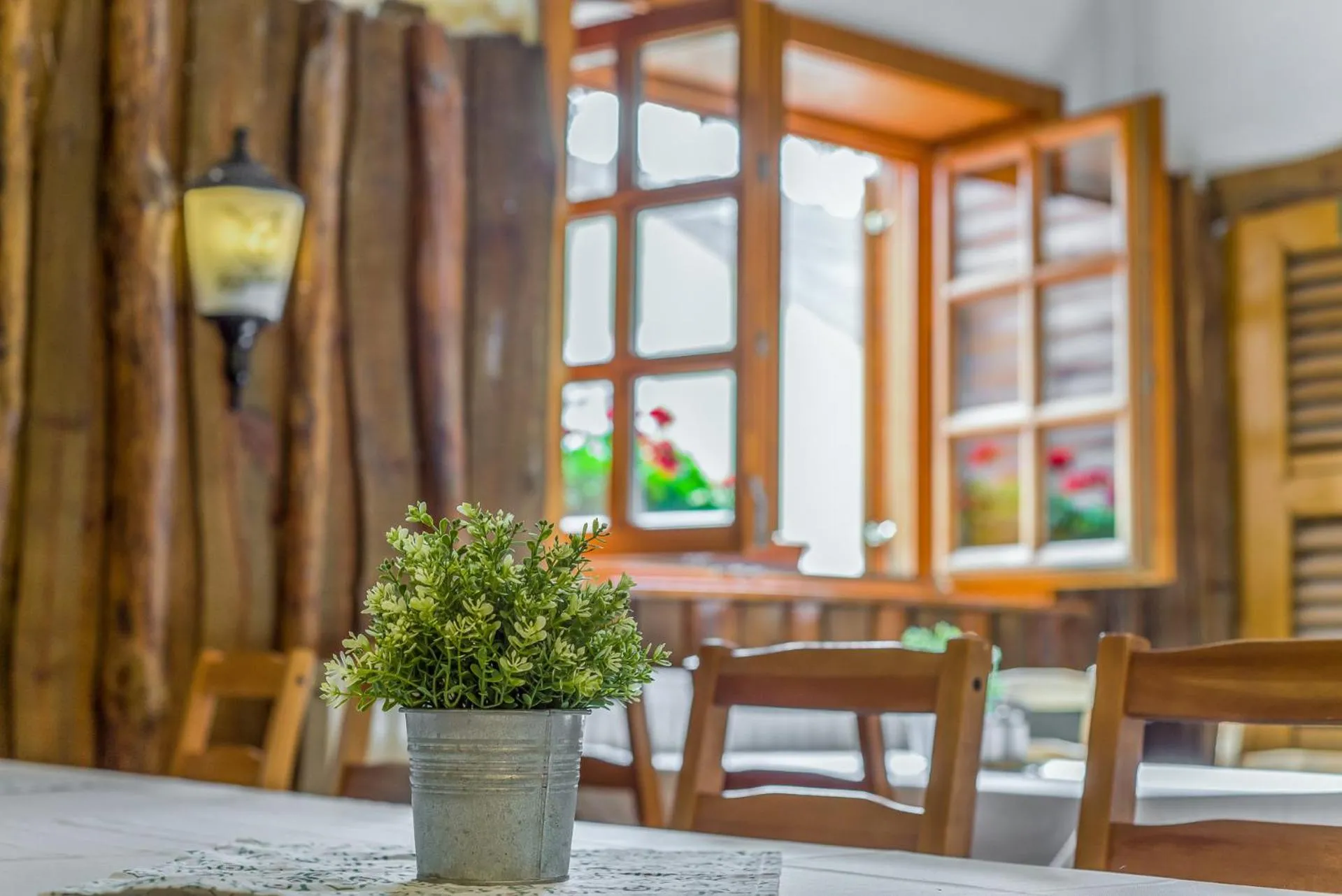 Restaurant/places to eat in Lipicai Hotel és Étterem
