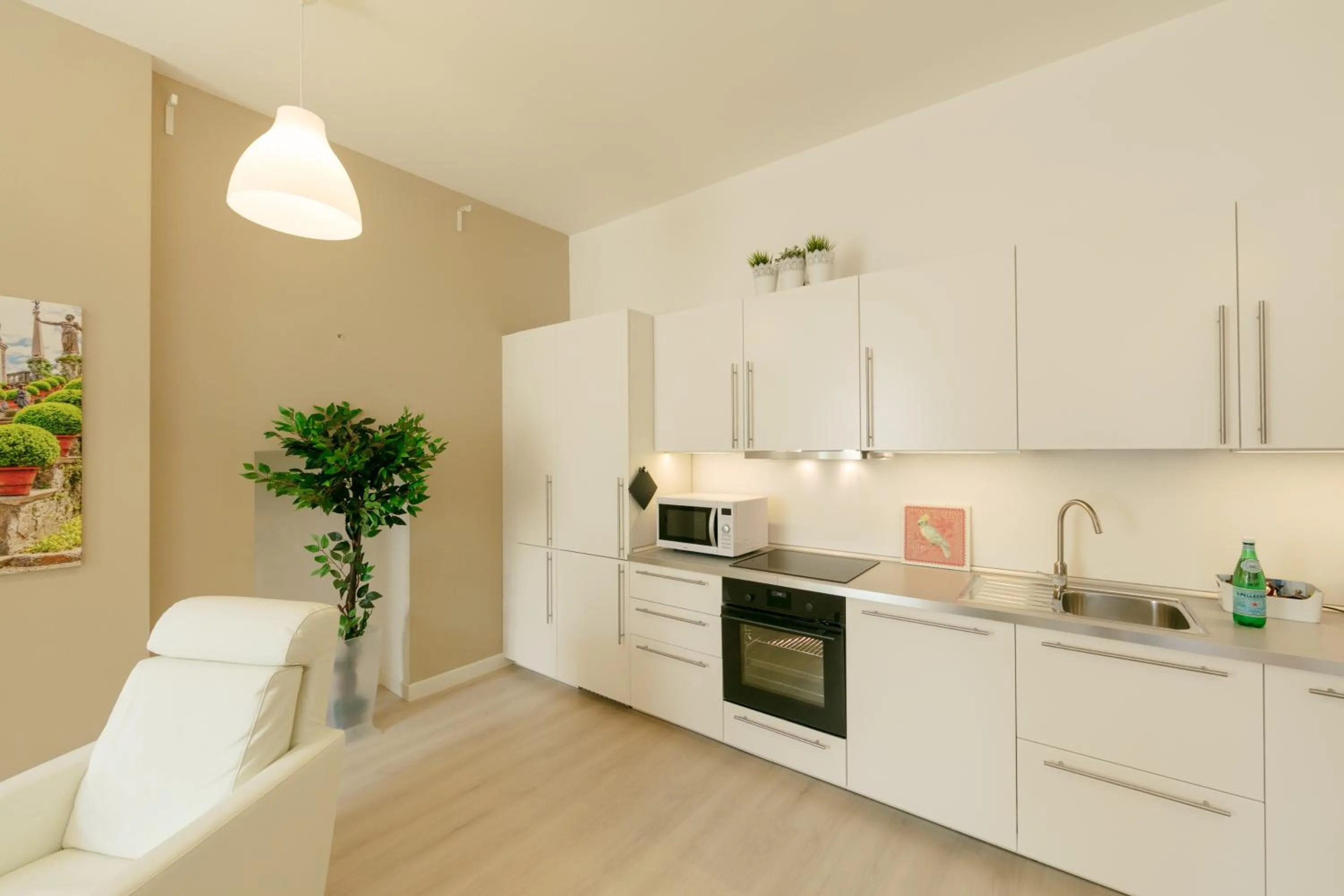 Kitchen or kitchenette in Verbania - Luxury Italy Apartments