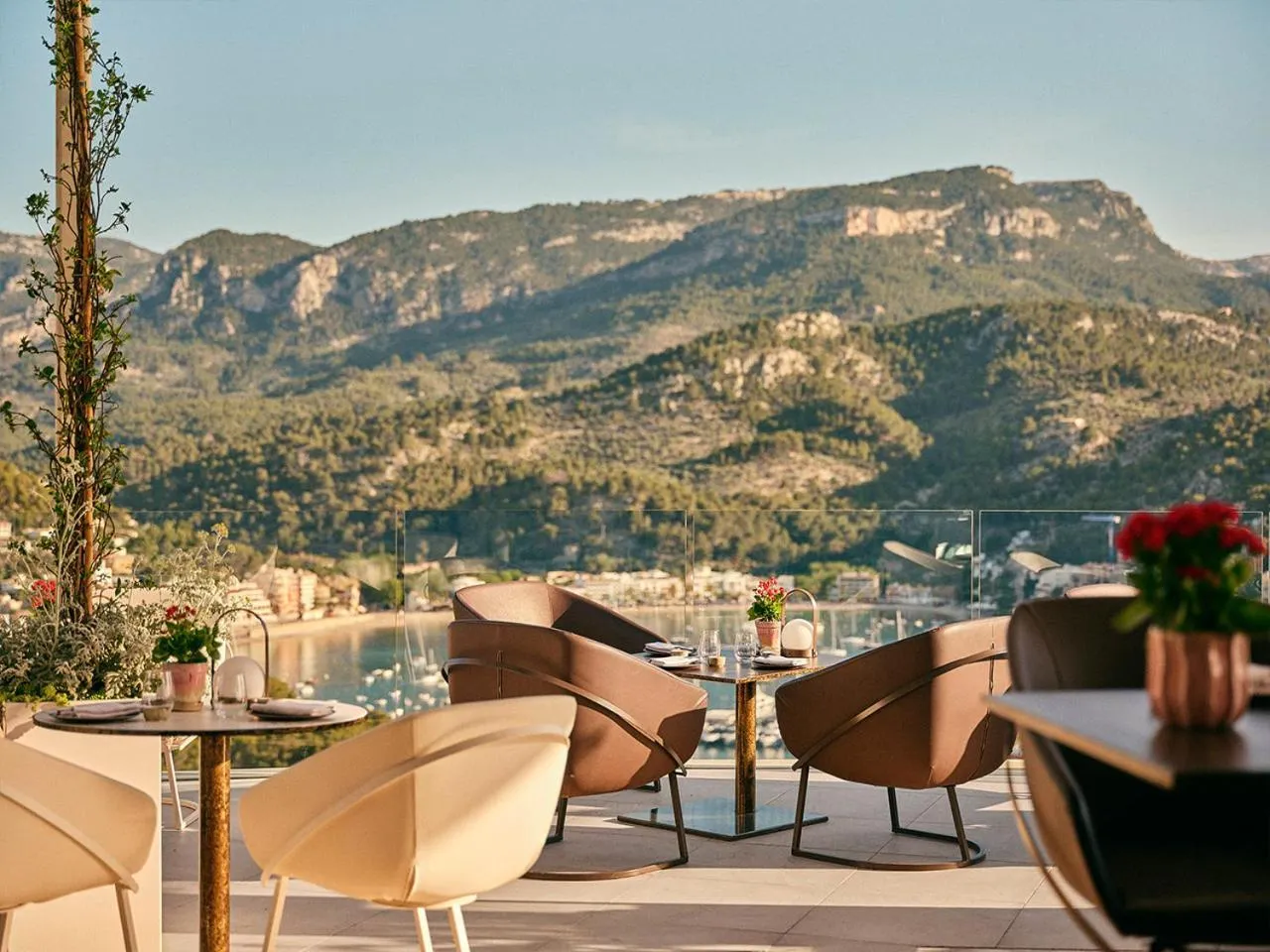 Restaurant/places to eat in Jumeirah Mallorca