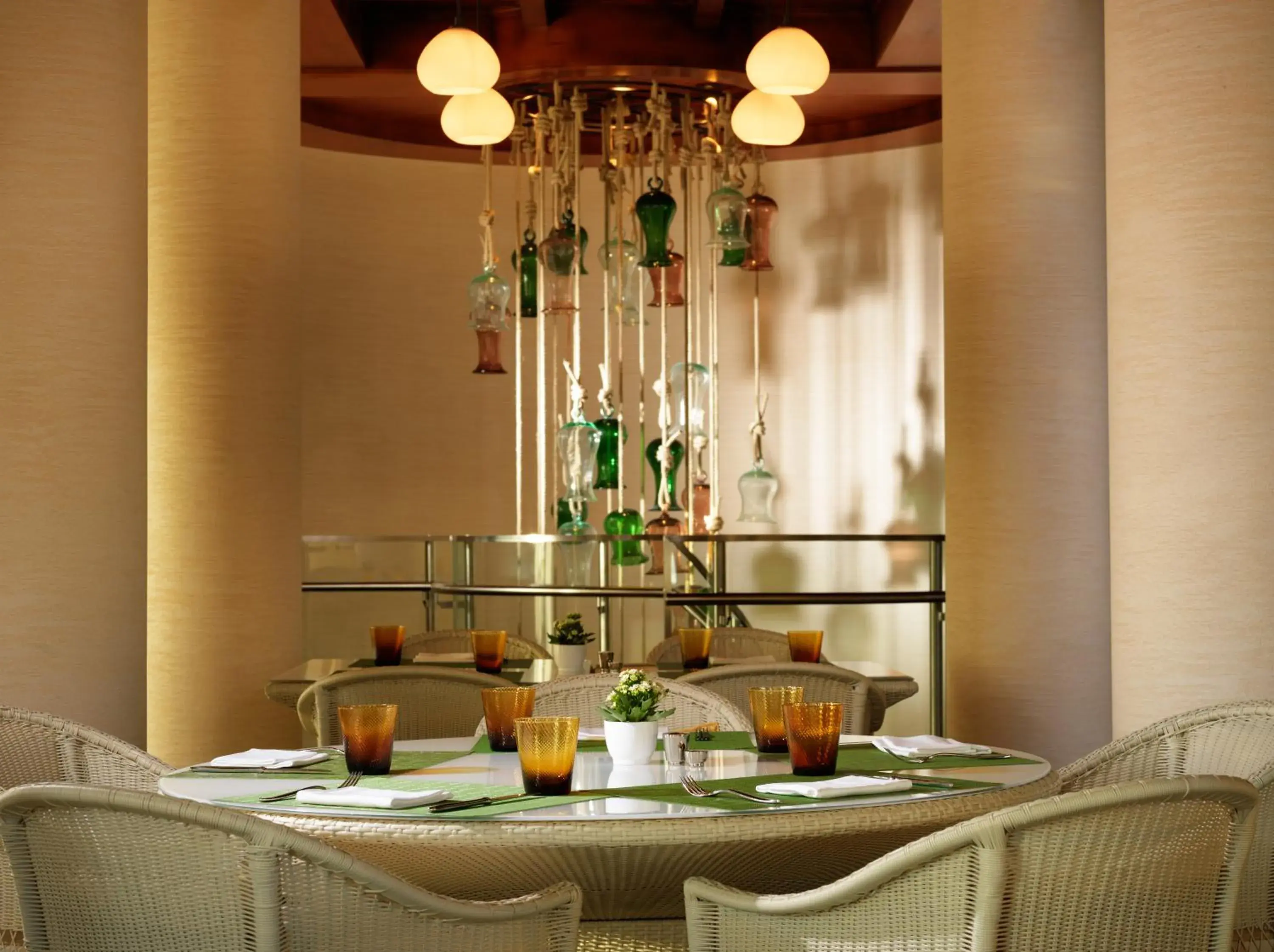 Restaurant/places to eat in Jumeirah Mallorca Restaurant/places to eat in Jumeirah Mallorca