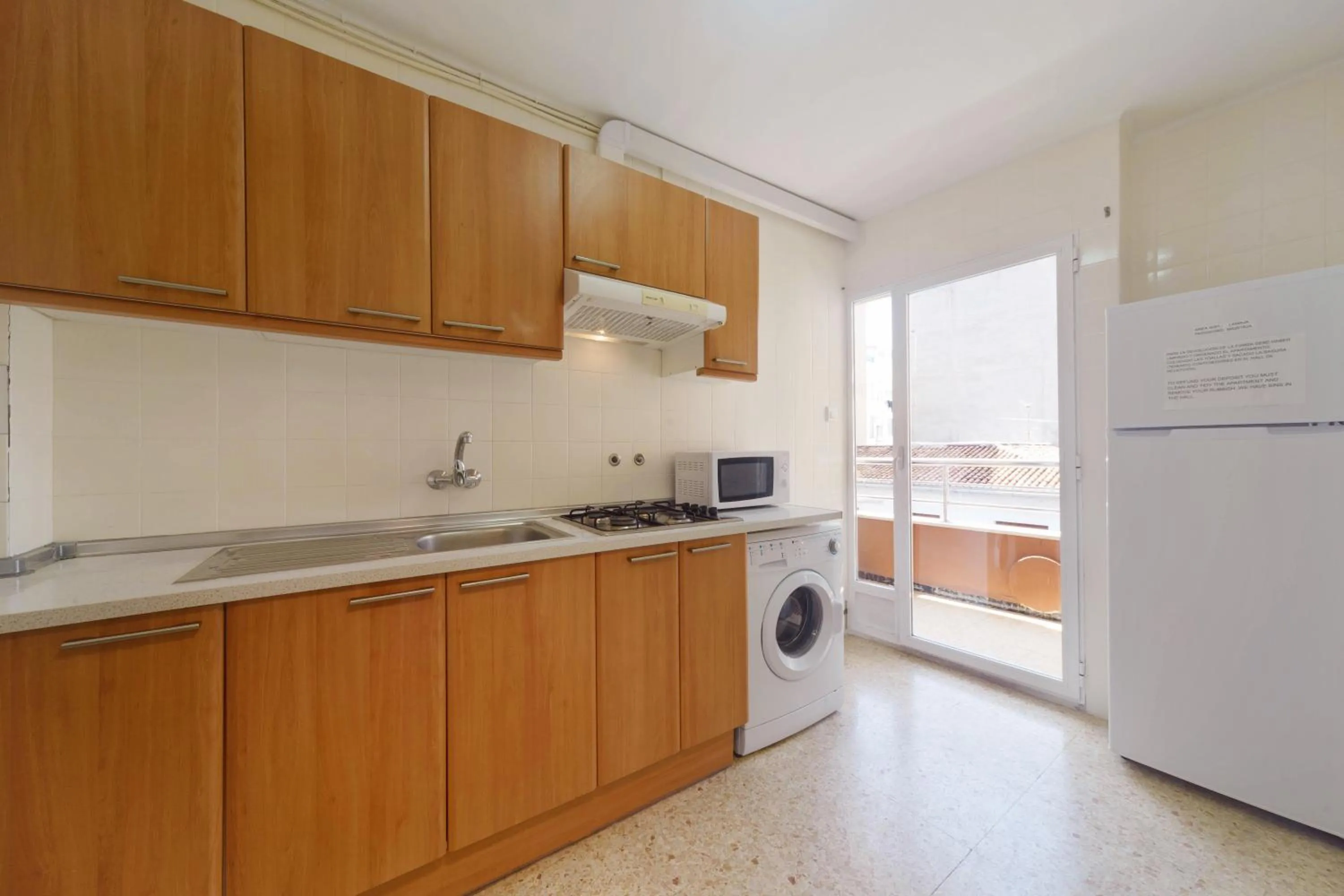 Kitchen or kitchenette in Apartamentos Maja