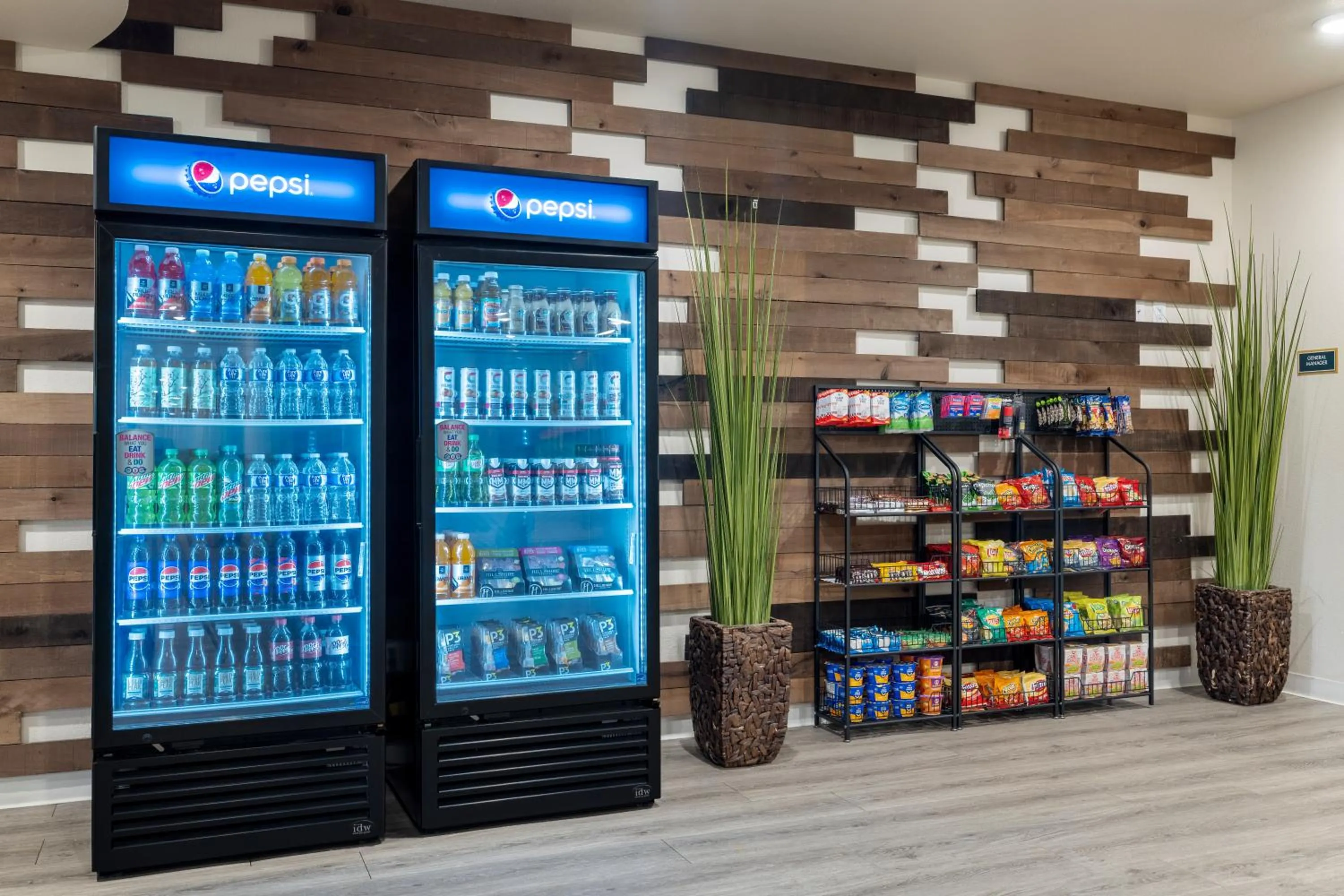 Food and drinks in Soka Suites Dallas - Las Colinas