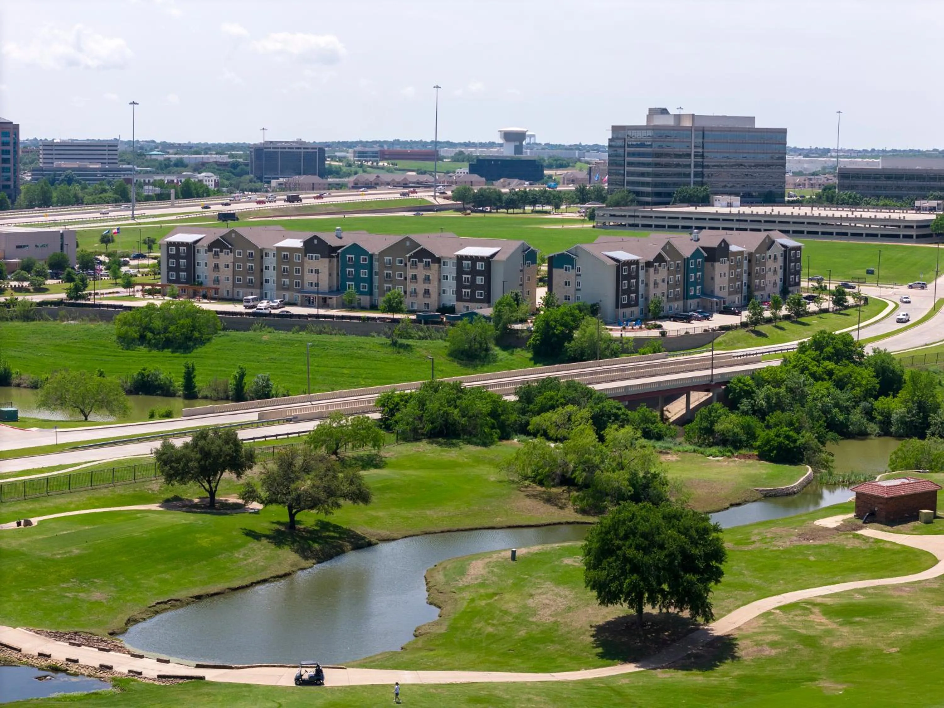 Property building in Soka Suites Dallas - Las Colinas