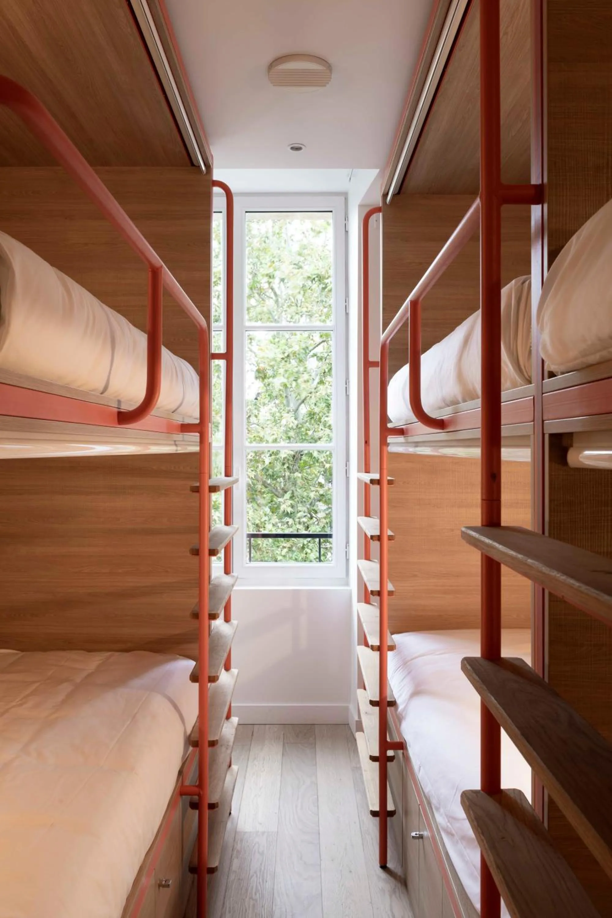 bunk bed, Bed in CENTRAL Hostel Bordeaux Centre