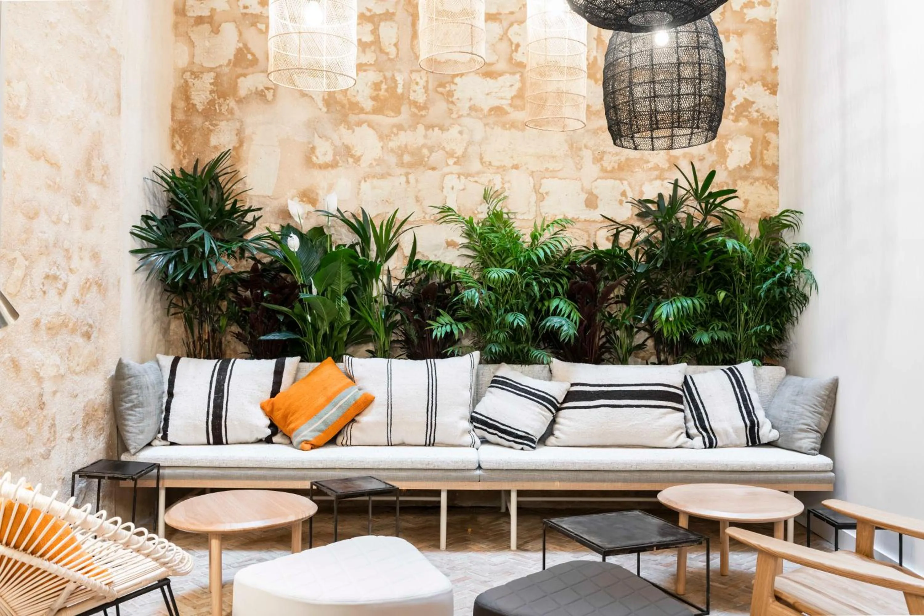 Patio in CENTRAL Hostel Bordeaux Centre