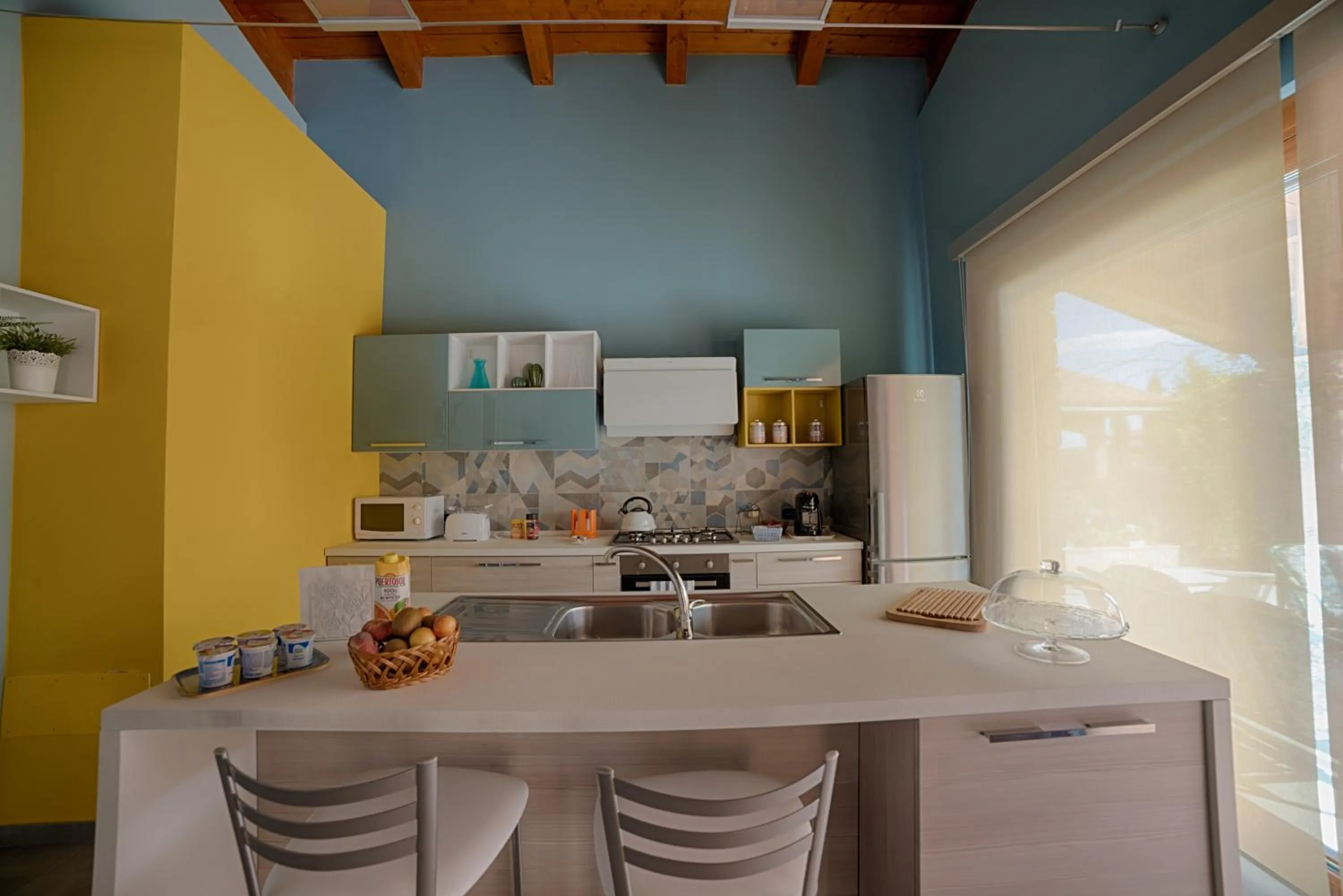 Communal kitchen in B&B A CASA DI ZIA LUISA