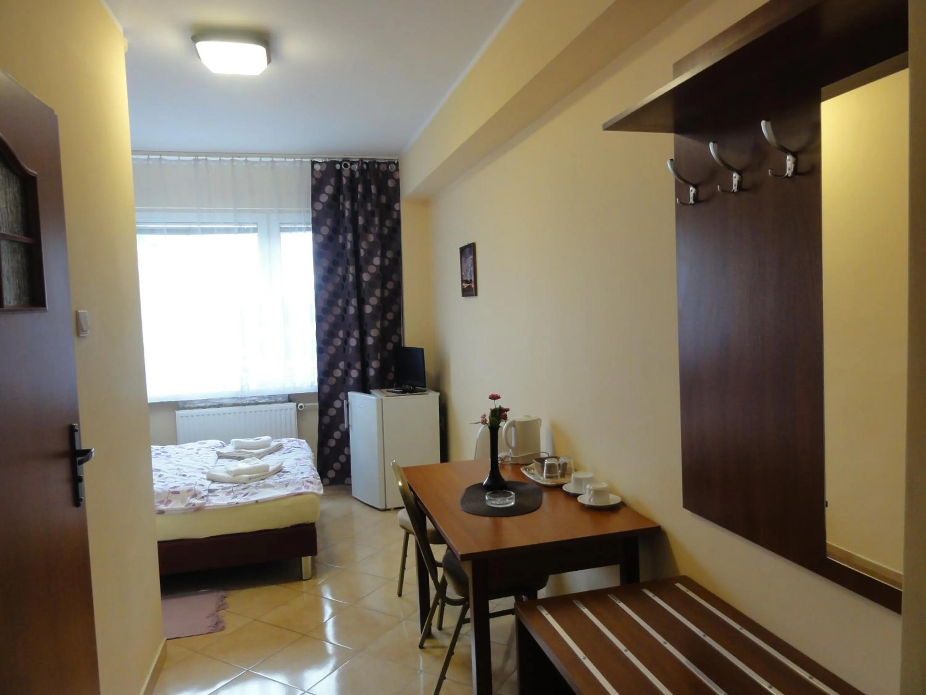 Day, Bed in Hotel Elda 2