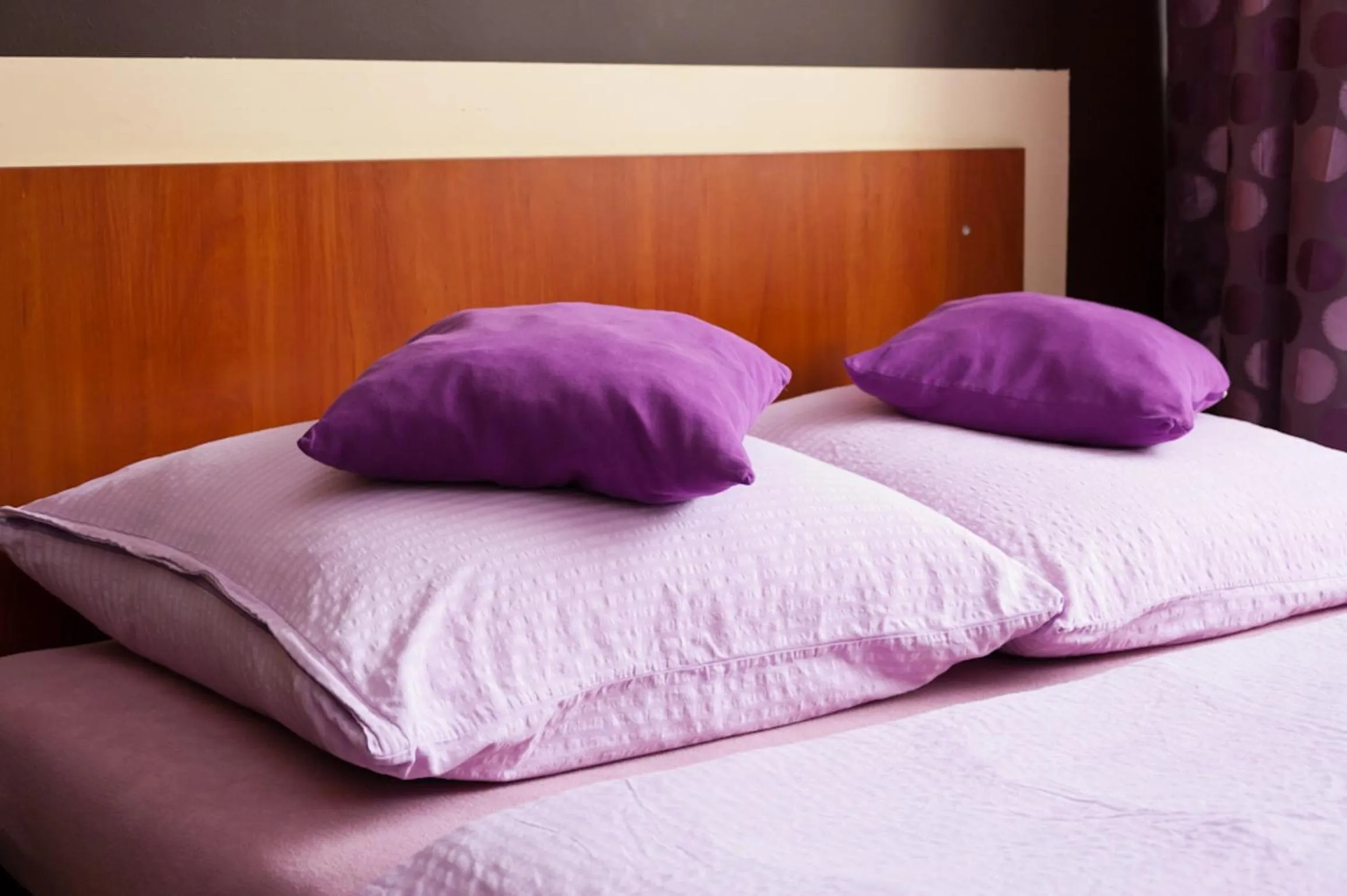 Decorative detail, Bed in Hotel Elda 2