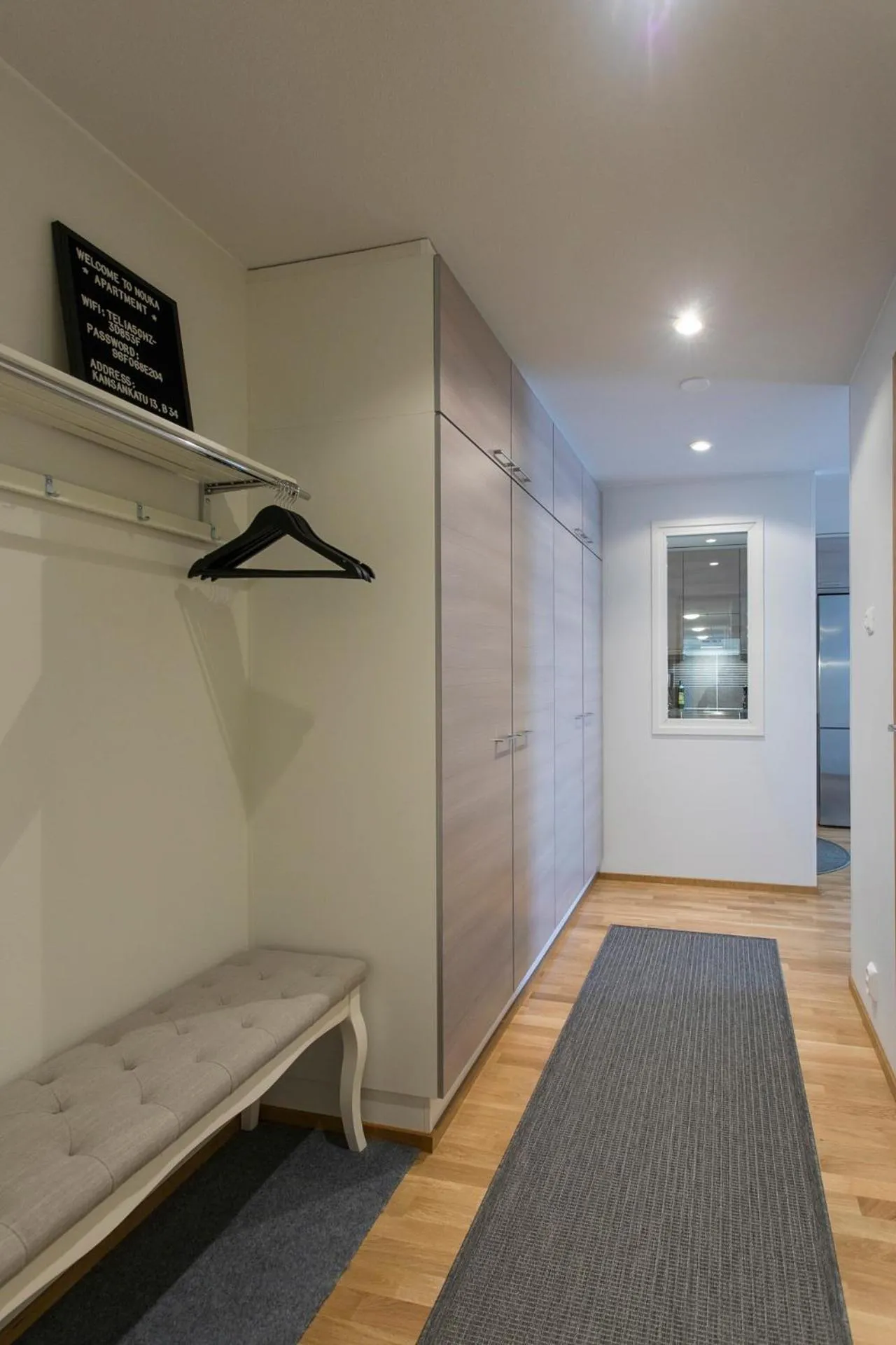 Vasko luxurious suites, Nouka