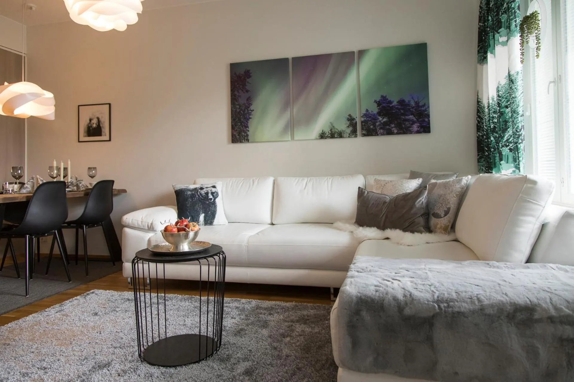 Vasko luxurious suites, Nouka