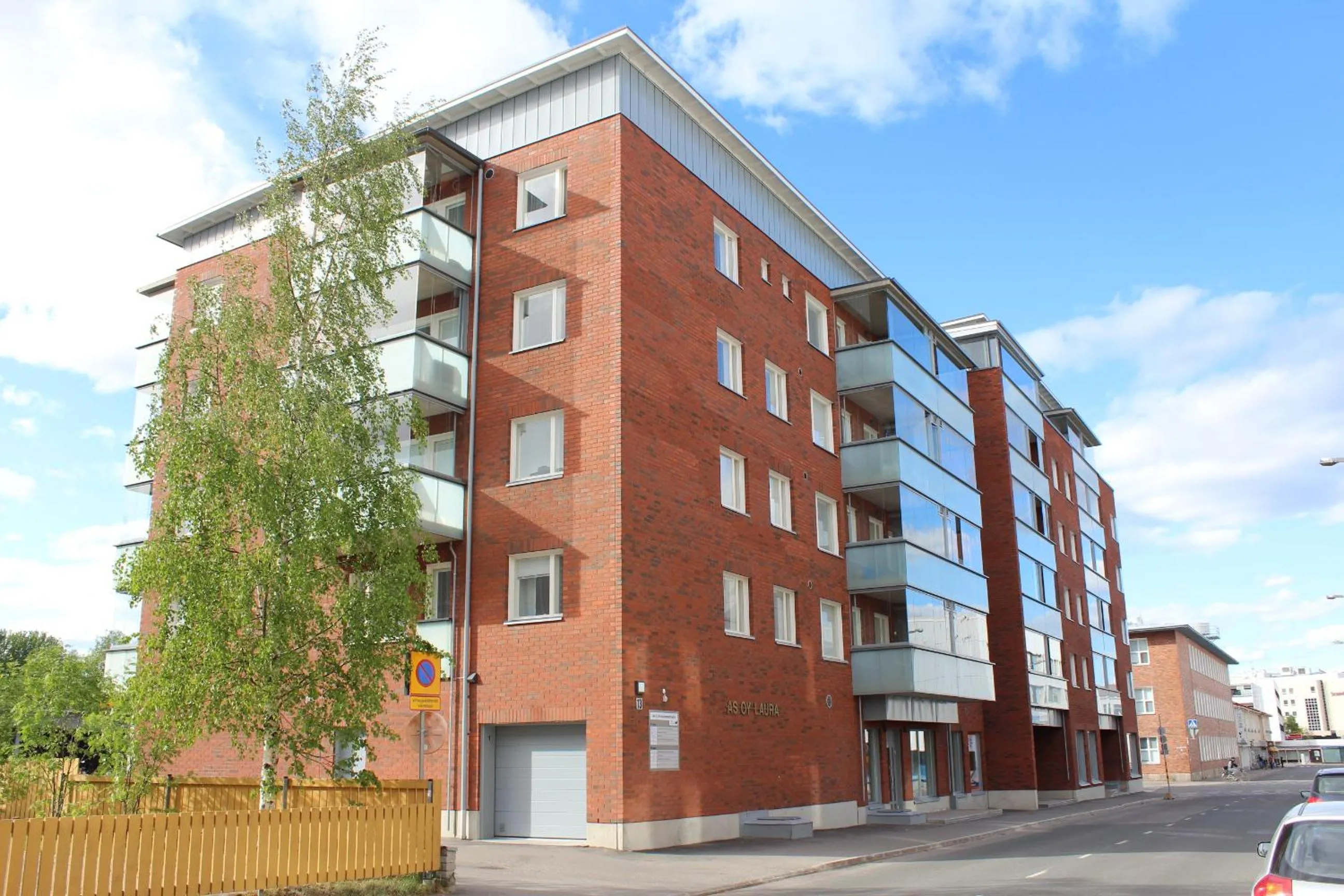 Vasko luxurious suites, Nouka