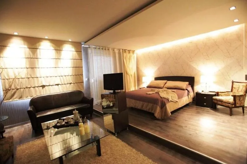 Photo of the whole room, Bed in Aliakmon Hotel